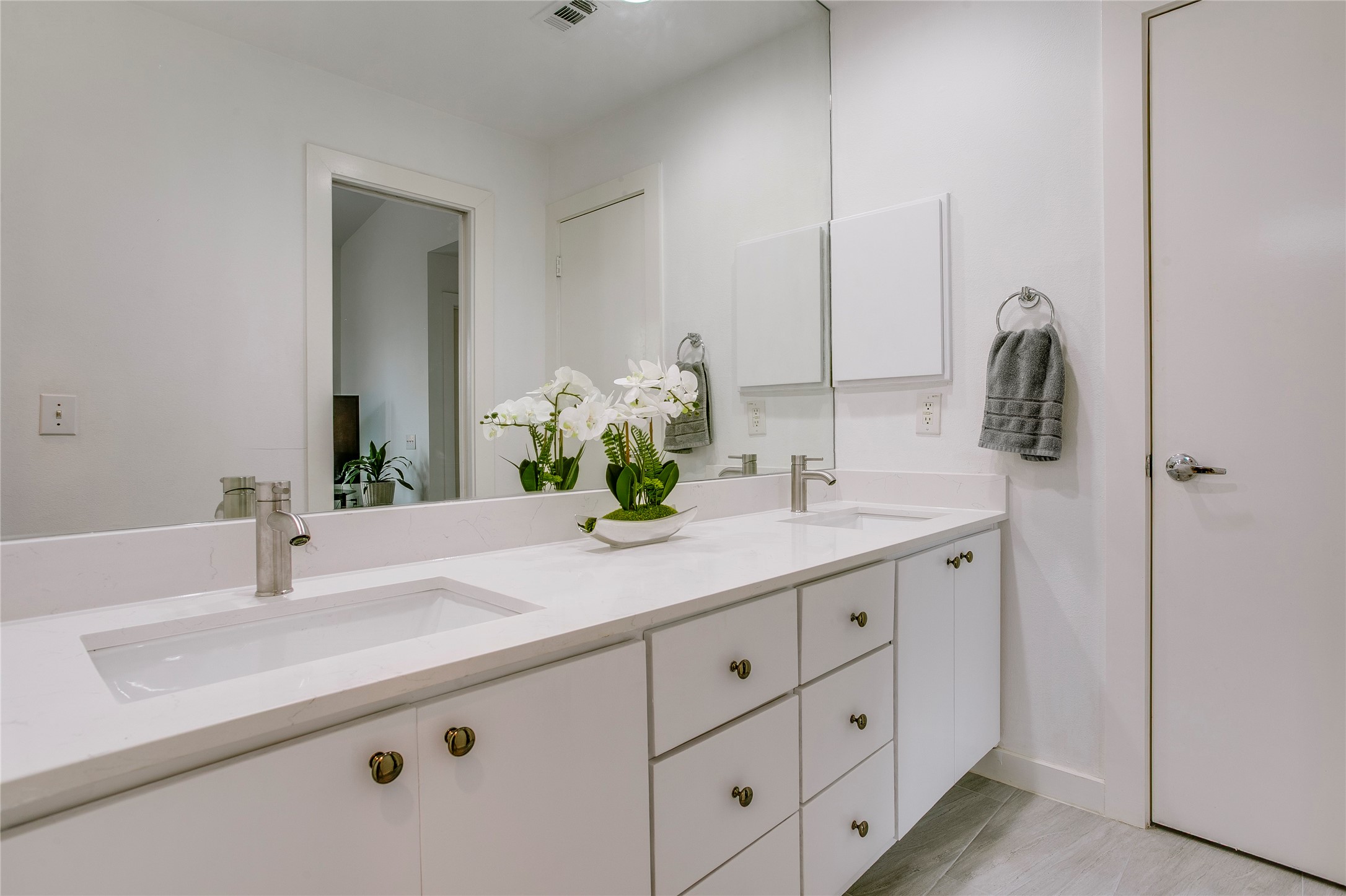 3801 San Jacinto Dallas TX 75204