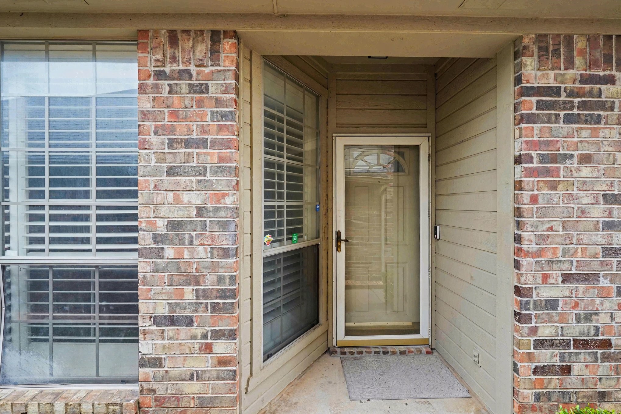1230 Woodland Park Drive Hurst TX 76053
