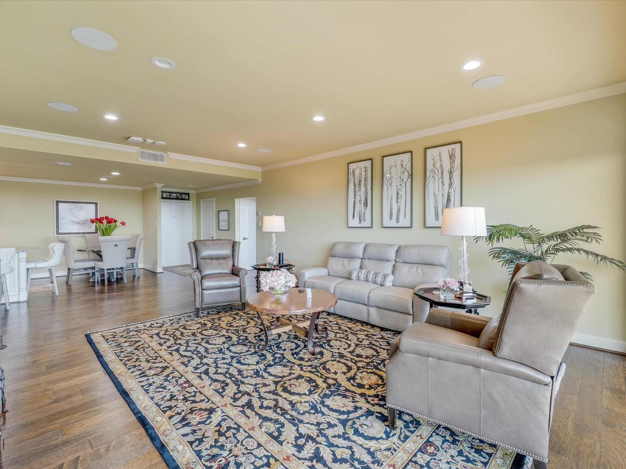 6335 W Northwest Highway Dallas TX 75225