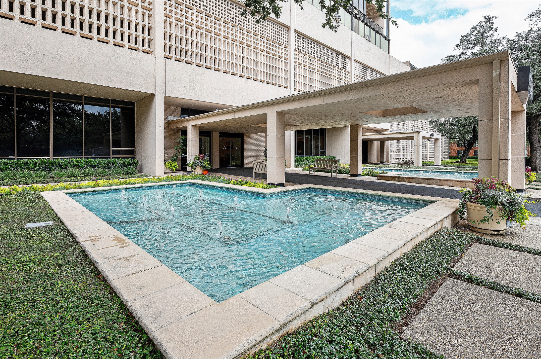 6335 W Northwest Highway Dallas TX 75225