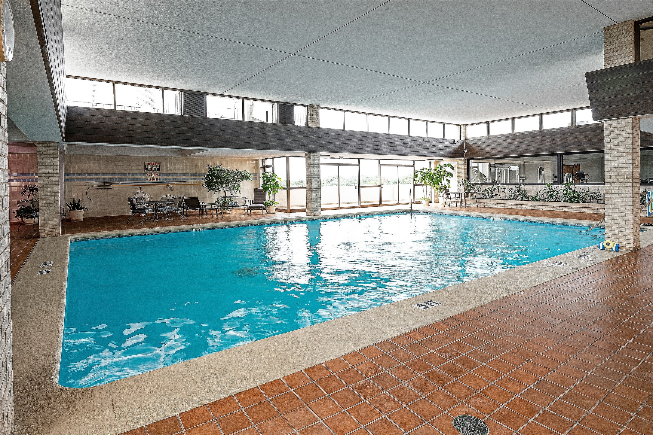6335 W Northwest Highway Dallas TX 75225