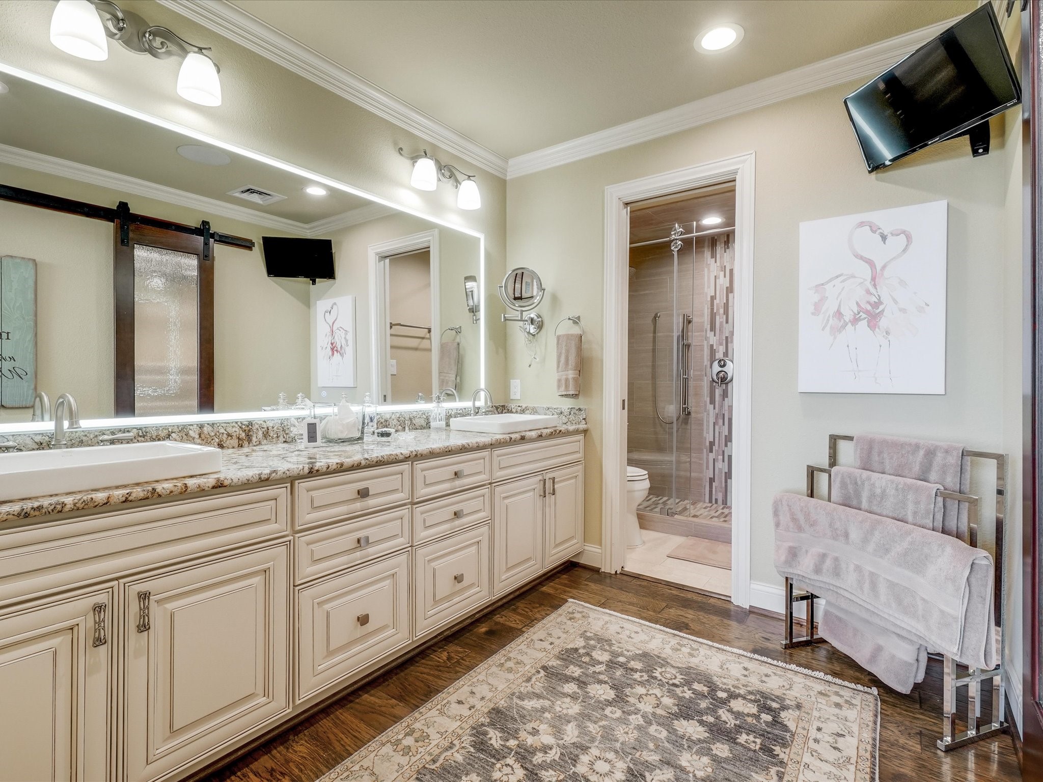 6335 W Northwest Highway Dallas TX 75225