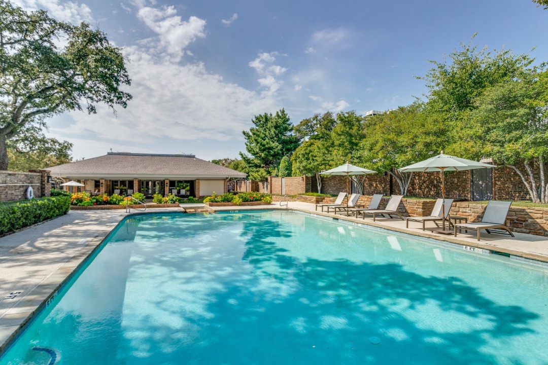 4113 Woodcreek Drive Dallas TX 75220