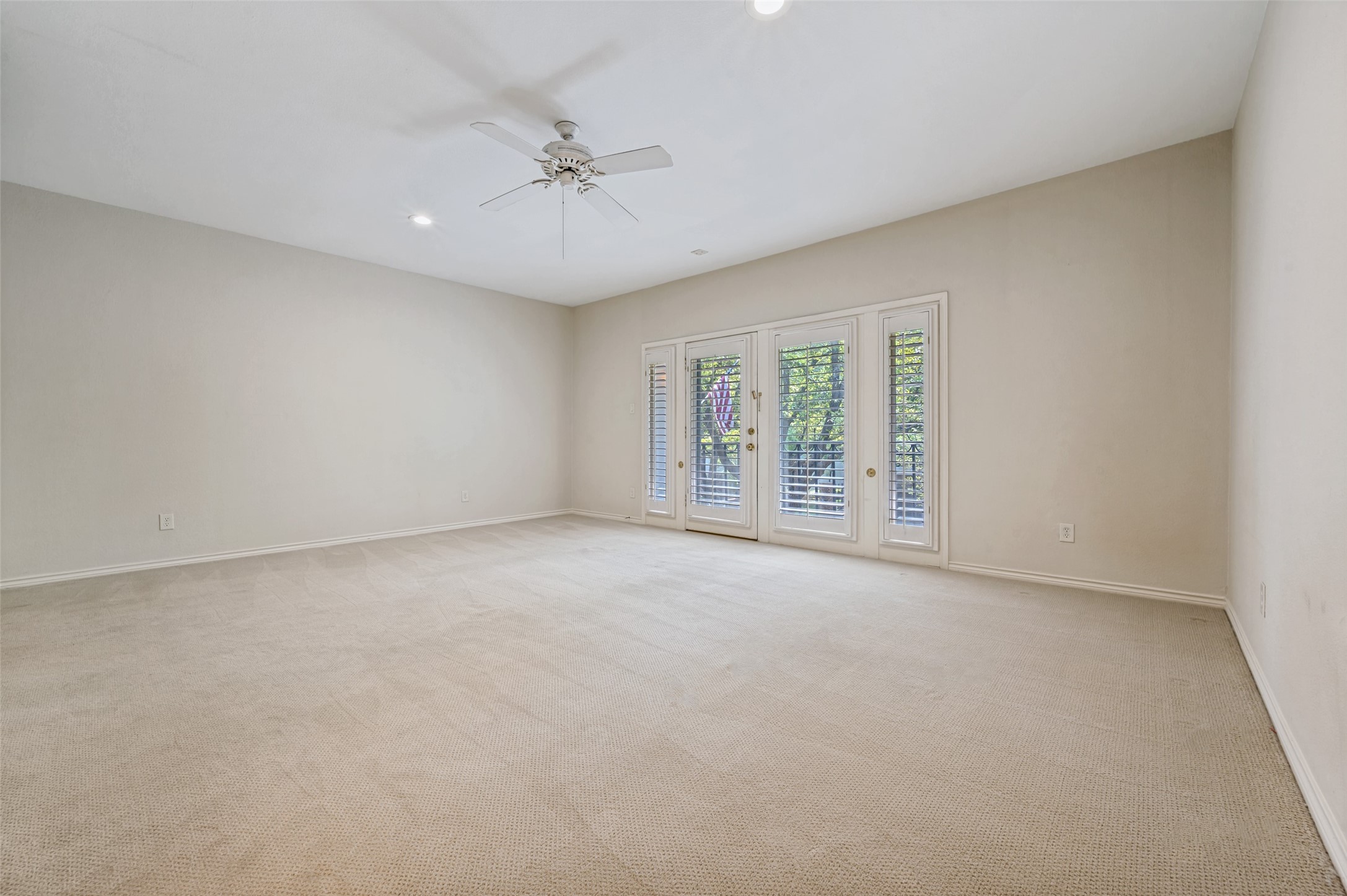4113 Woodcreek Drive Dallas TX 75220