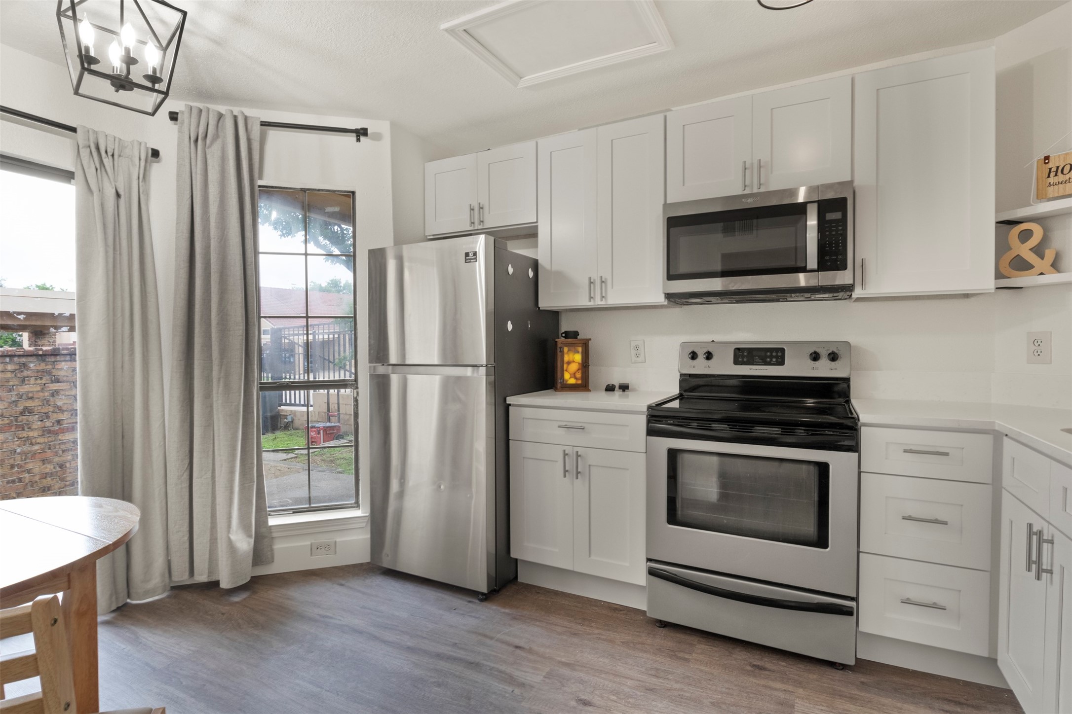 2634 Encina Irving TX 75038