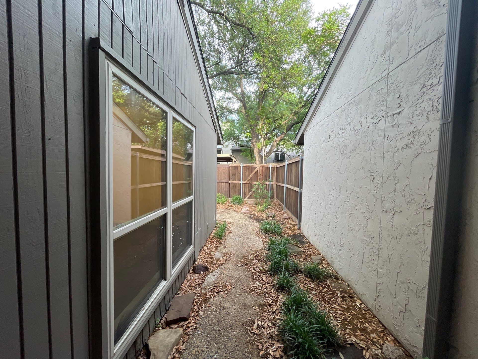 9726 Amberton Parkway Dallas TX 75243