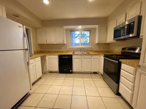 9726 Amberton Parkway Dallas TX 75243