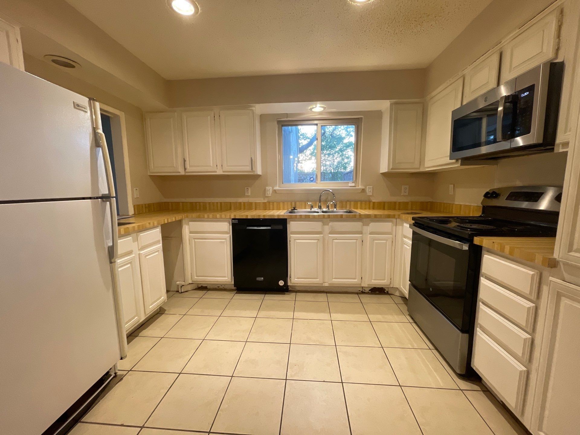 9726 Amberton Parkway Dallas TX 75243