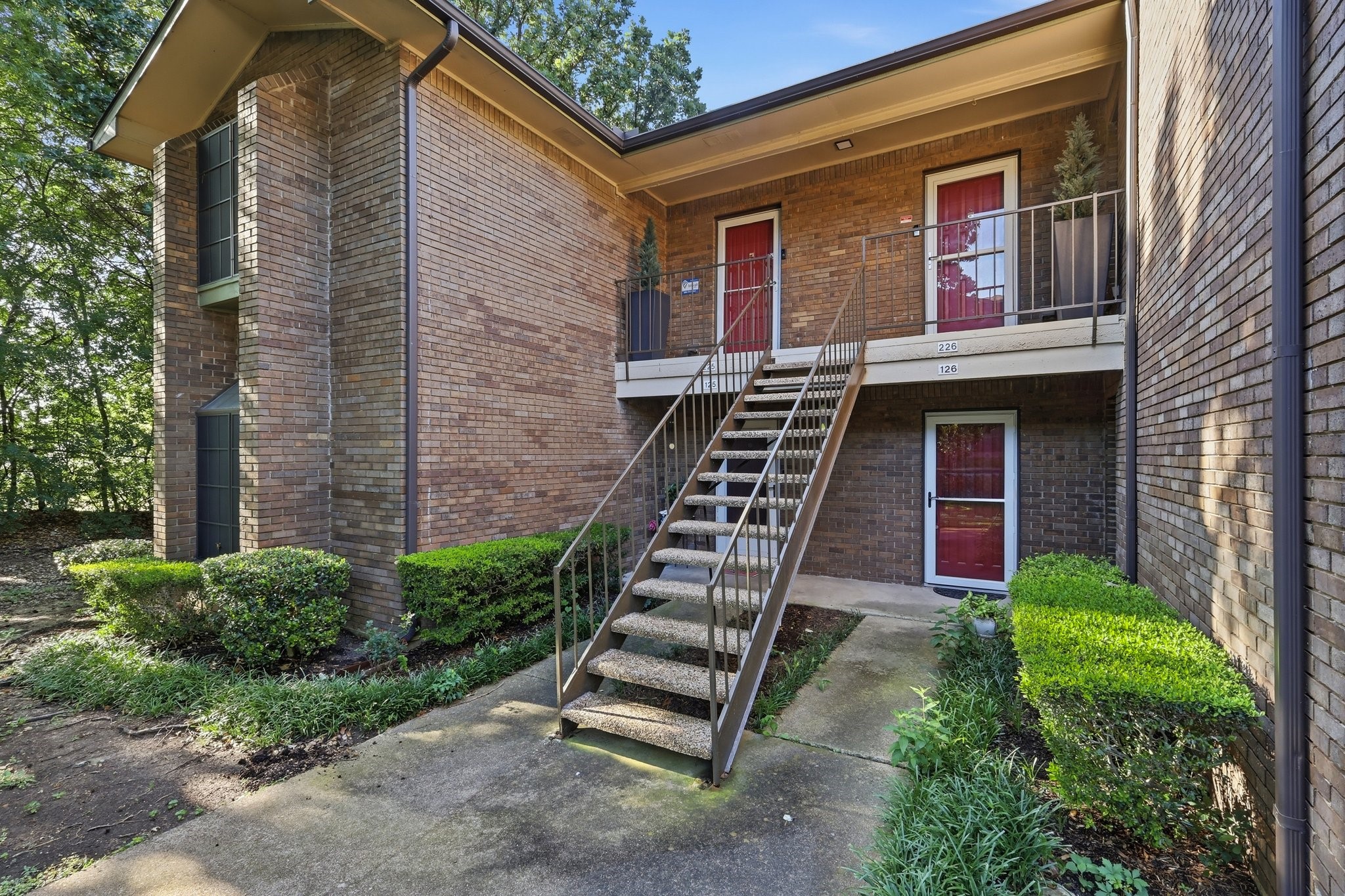 2505 Wedglea Drive Dallas TX 75211