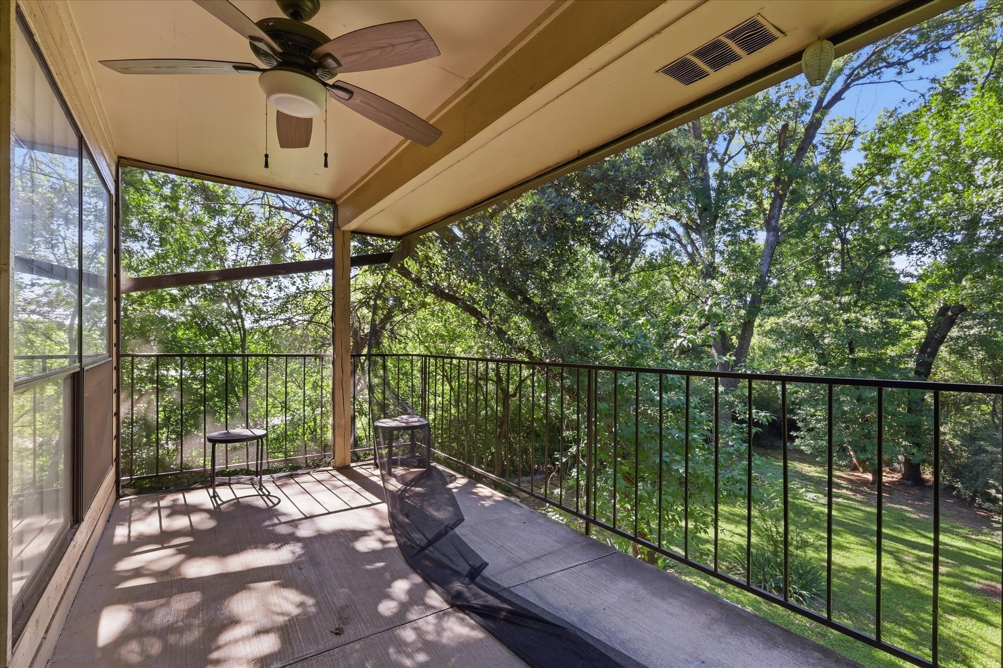2505 Wedglea Drive Dallas TX 75211