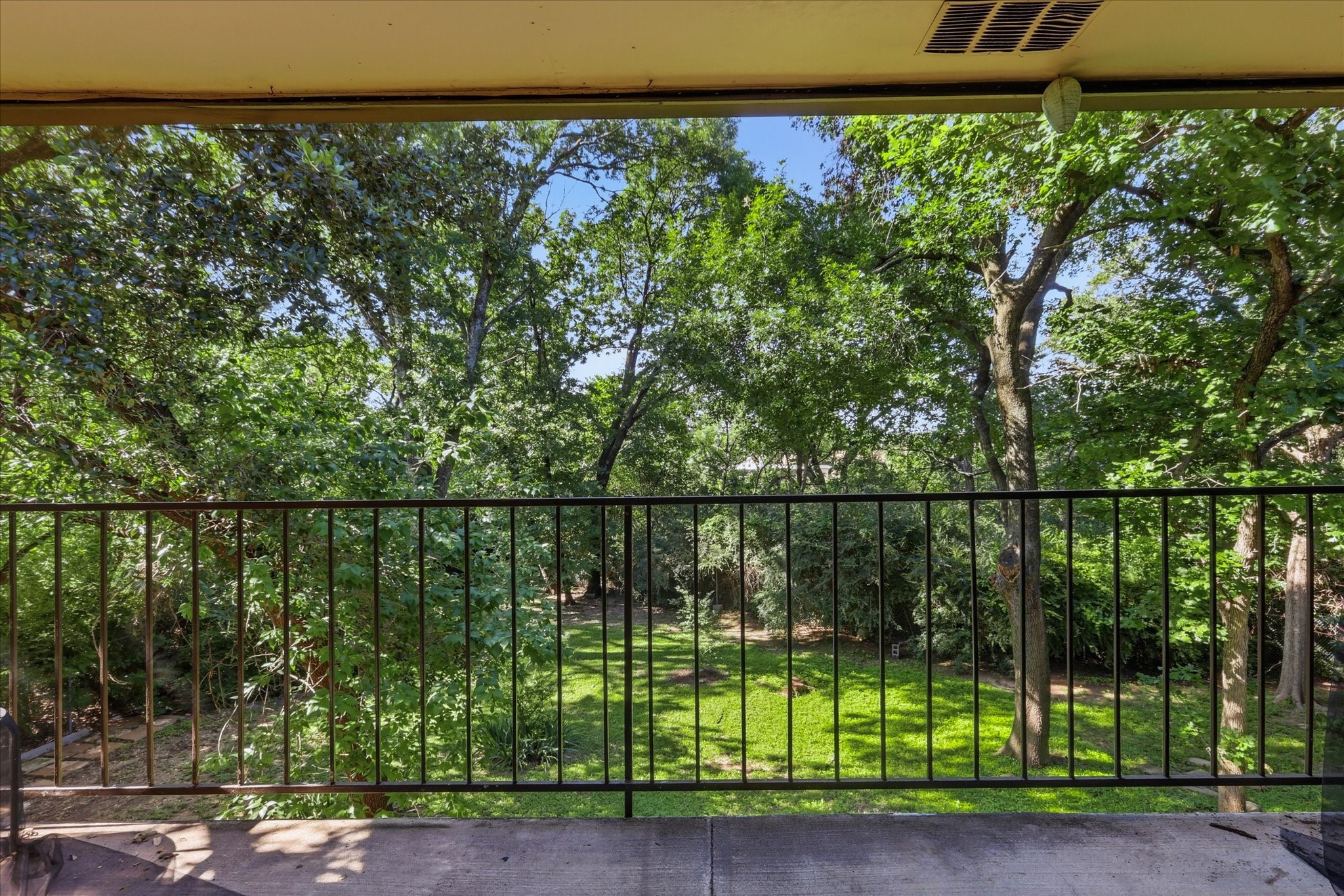 2505 Wedglea Drive Dallas TX 75211