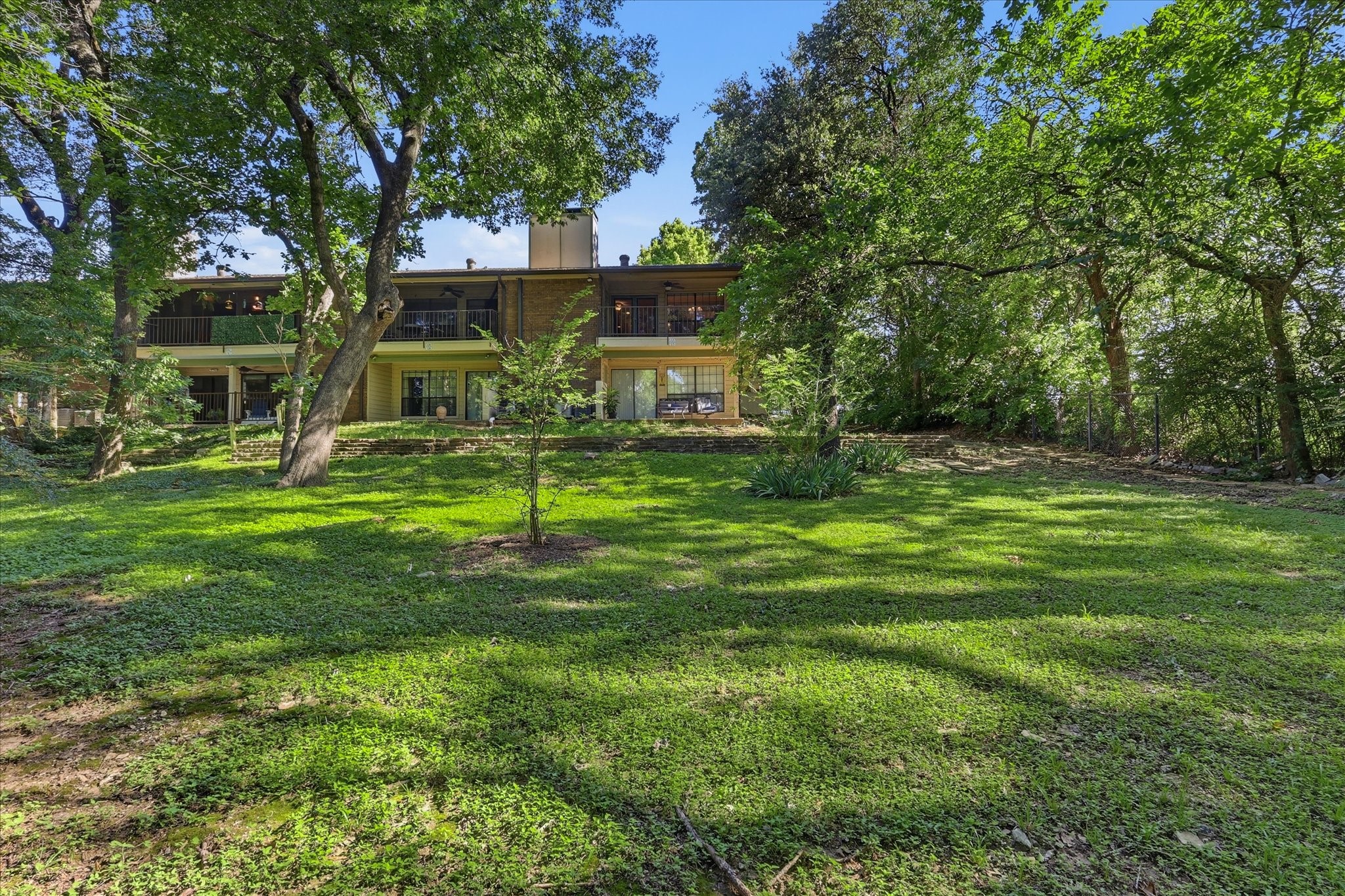2505 Wedglea Drive Dallas TX 75211