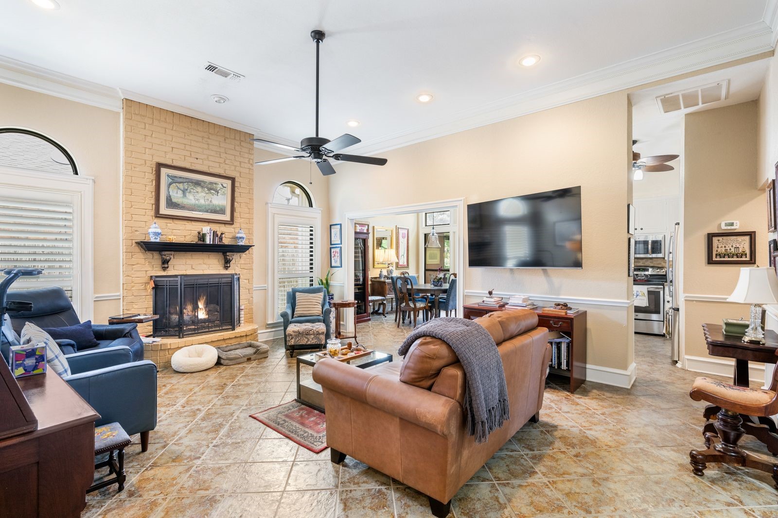 2015 N Saint Andrews Court Arlington TX 76011