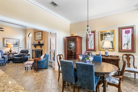 2015 N Saint Andrews Court Arlington TX 76011