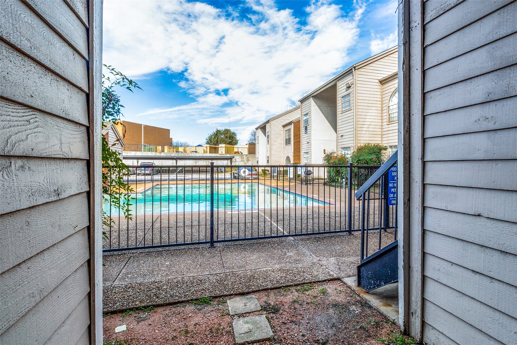 9747 Whitehurst Drive Dallas TX 75243