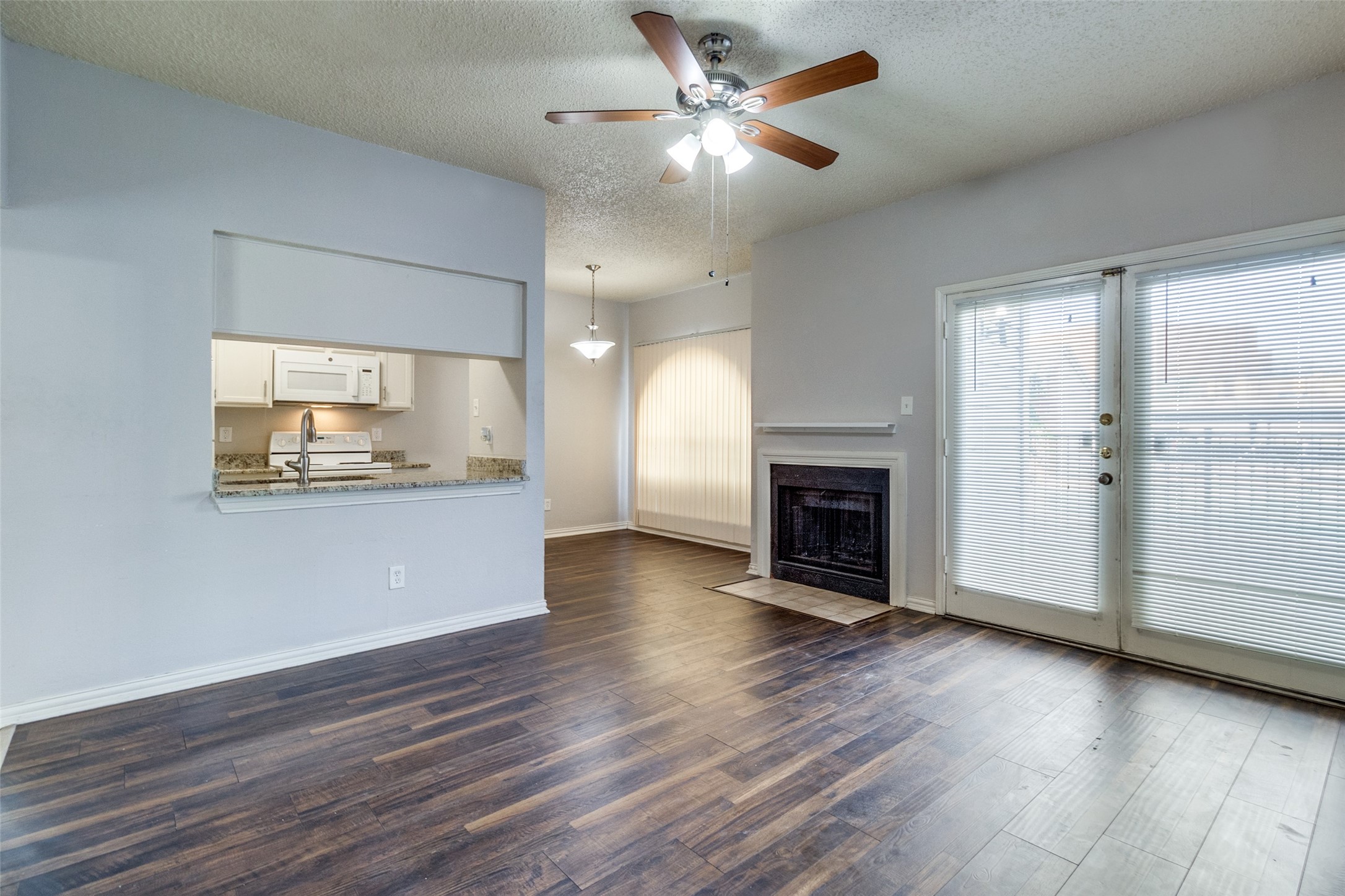 9747 Whitehurst Drive Dallas TX 75243