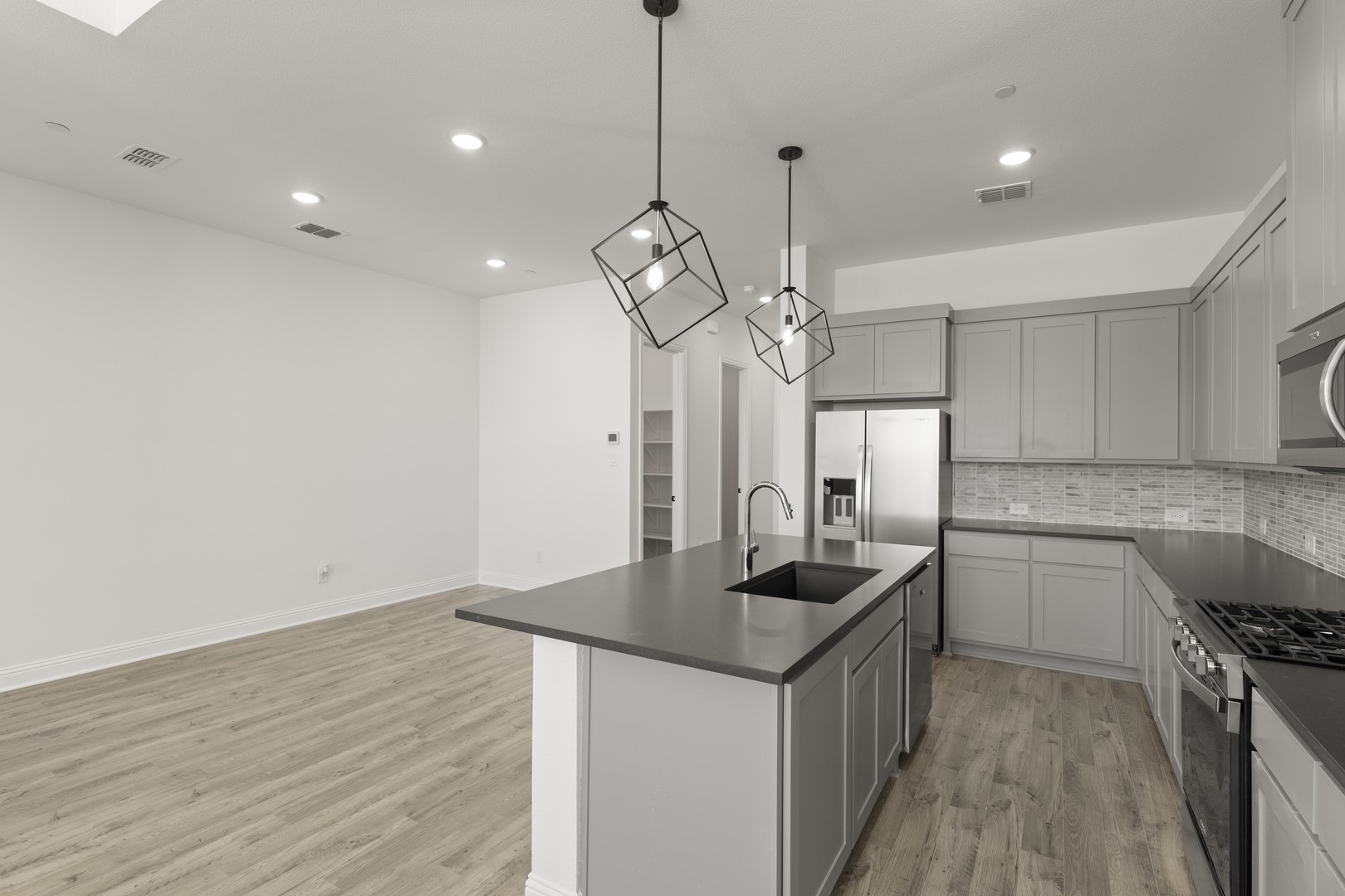 2525 Huxley Mews Allen TX 75013