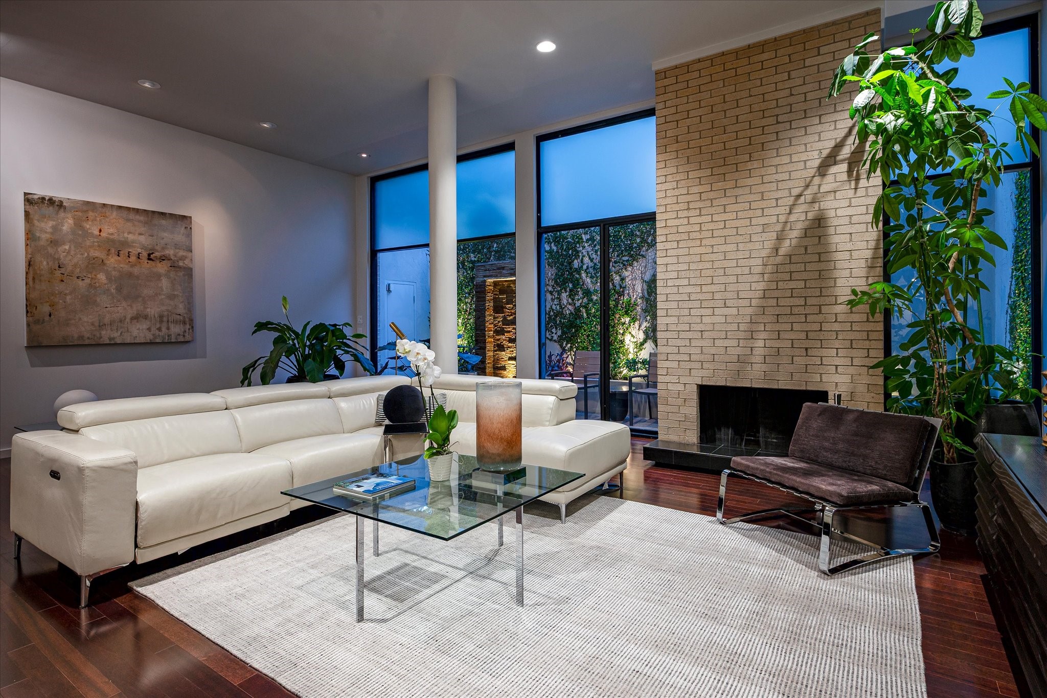 3210 Elizabeth Street Dallas TX 75204