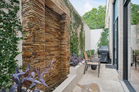 3210 Elizabeth Street Dallas TX 75204