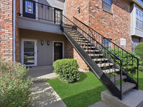 411 Pebble Way Arlington TX 76006