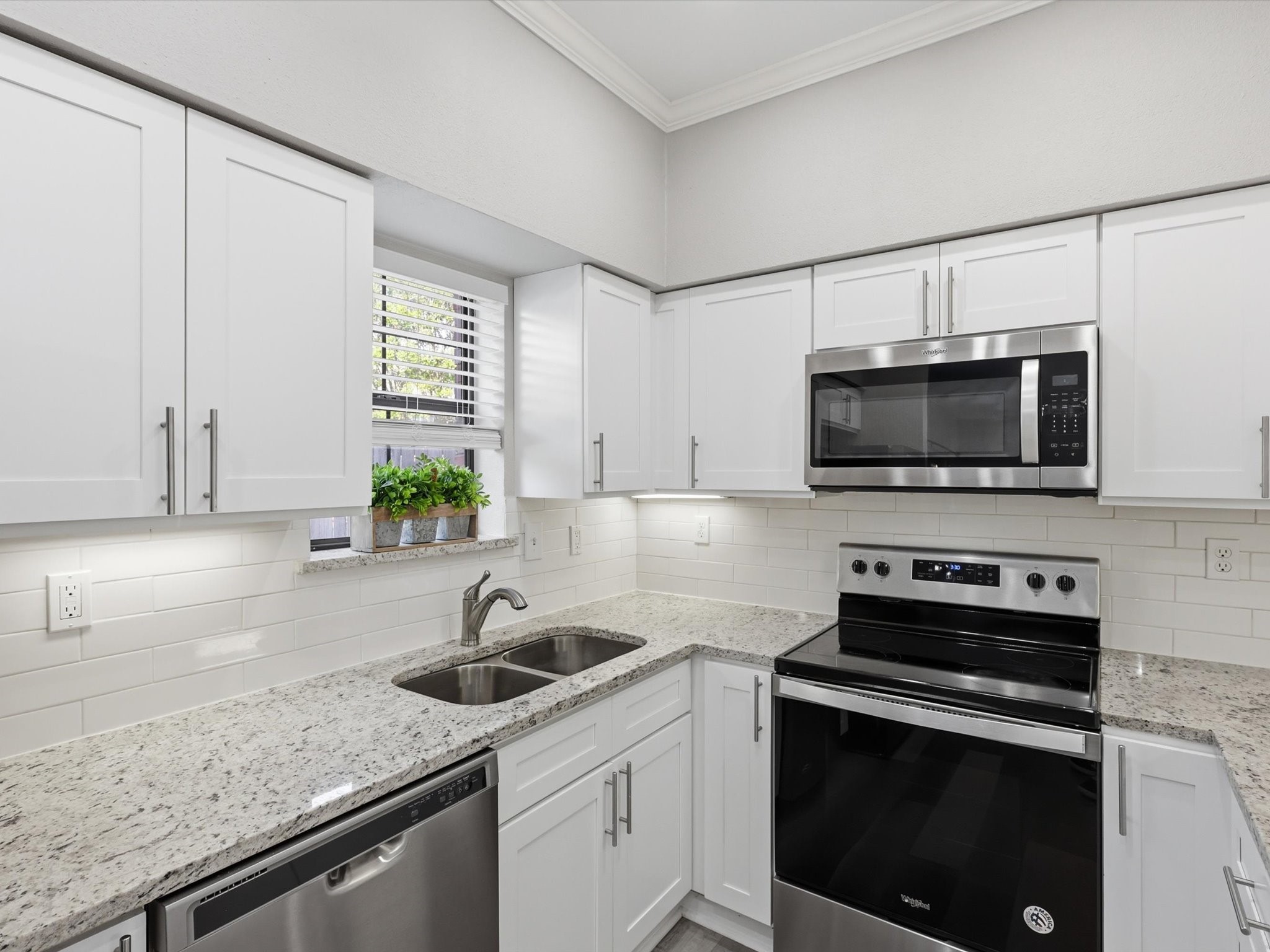 411 Pebble Way Arlington TX 76006