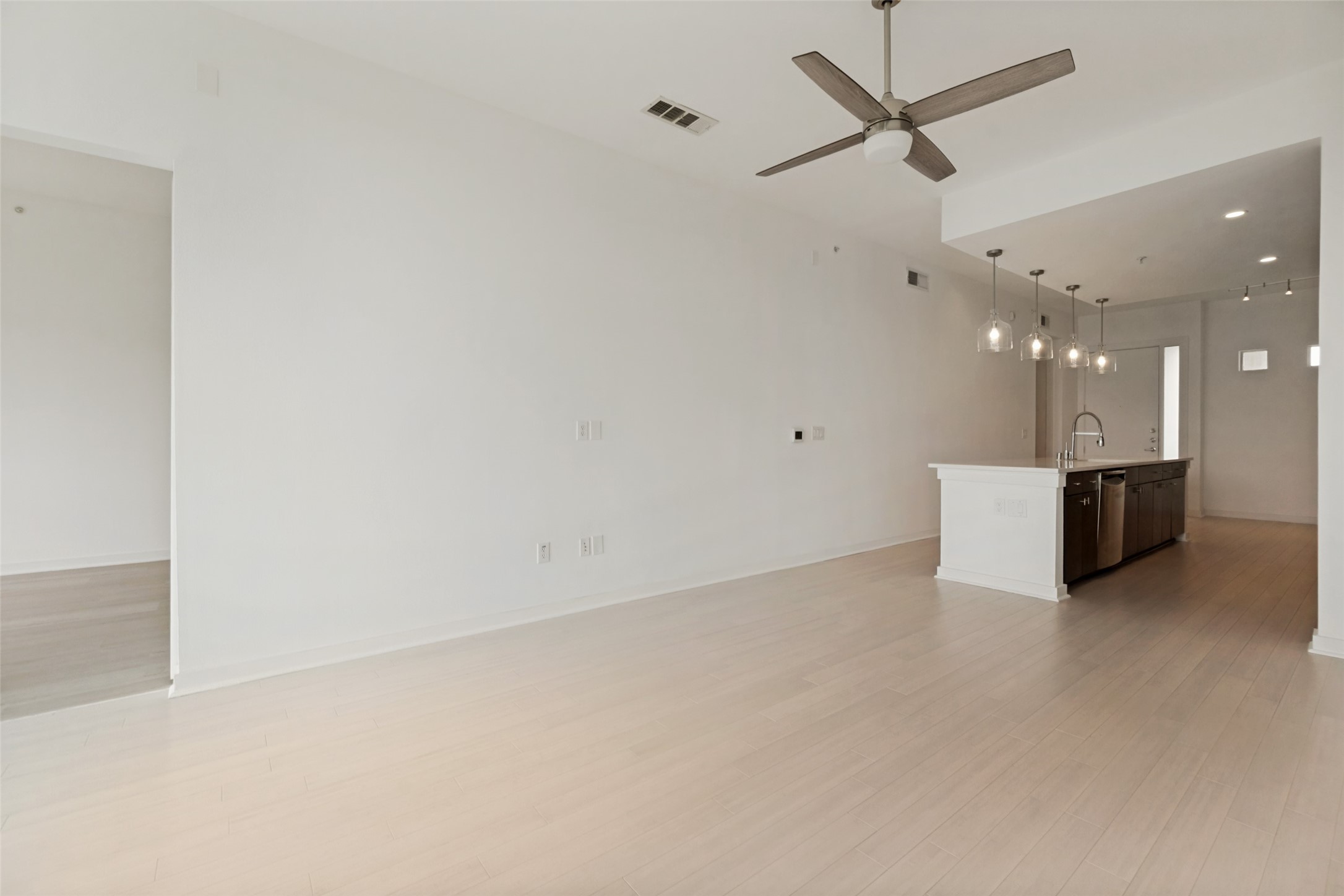 2950 Mckinney Avenue Dallas TX 75204