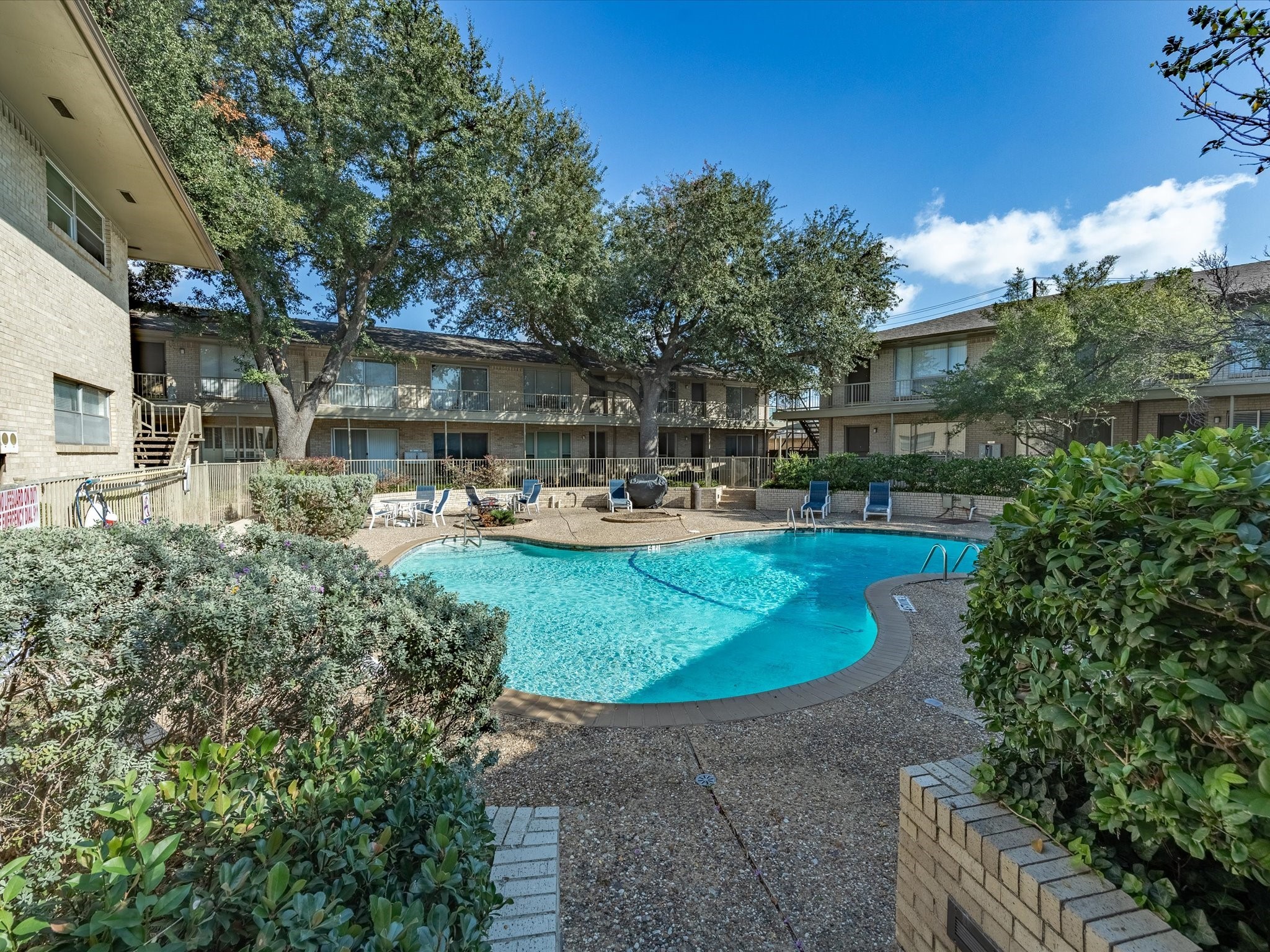 11102 Valleydale Drive Dallas TX 75230