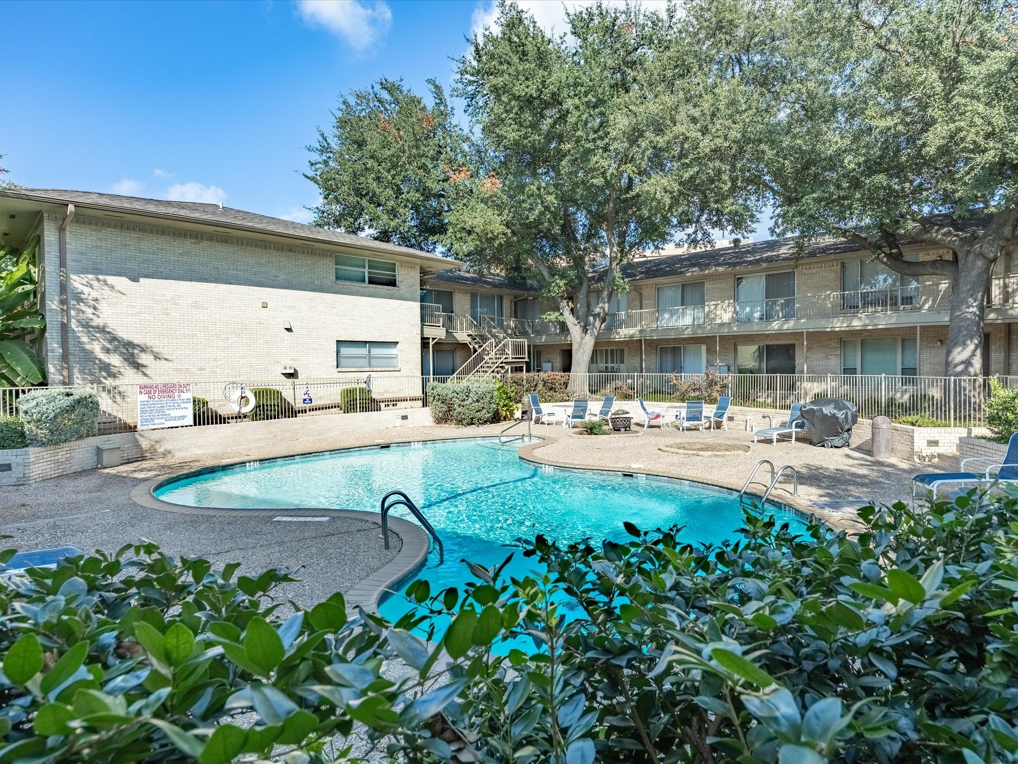 11102 Valleydale Drive Dallas TX 75230