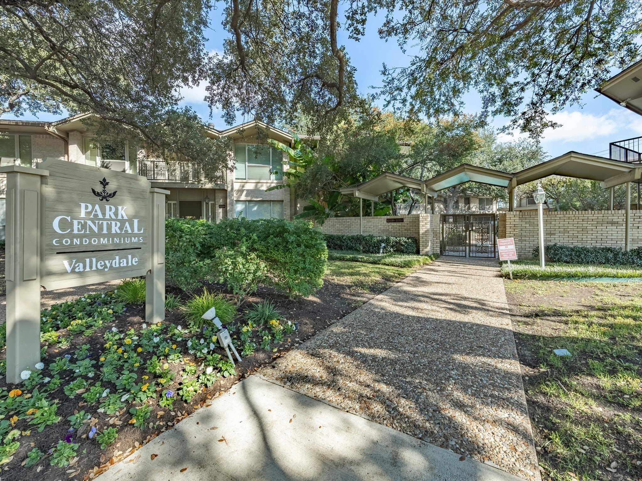 11102 Valleydale Drive Dallas TX 75230