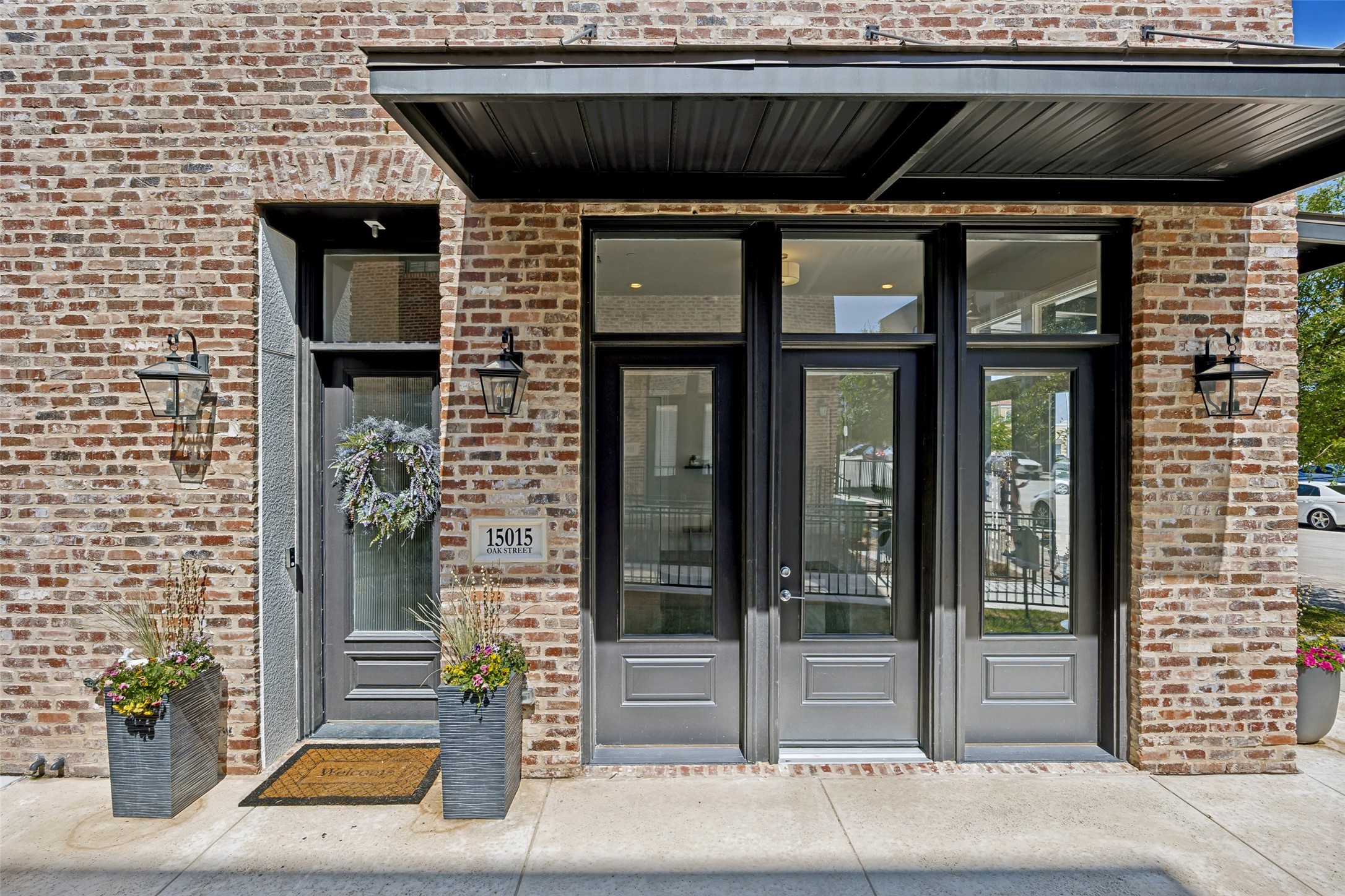 15015 Oak Street Addison TX 75001