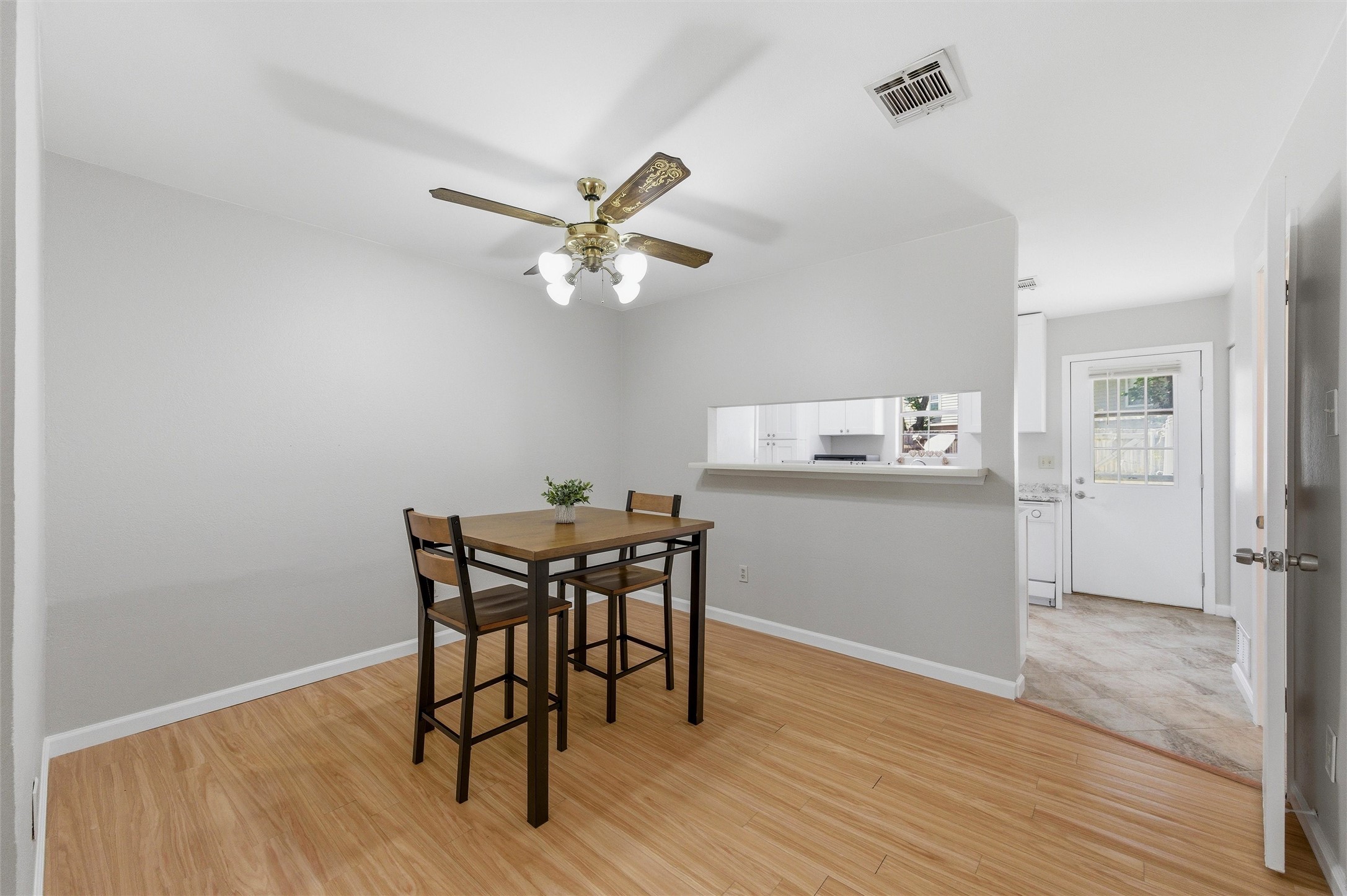 107 Churchill Lane Euless TX 76039