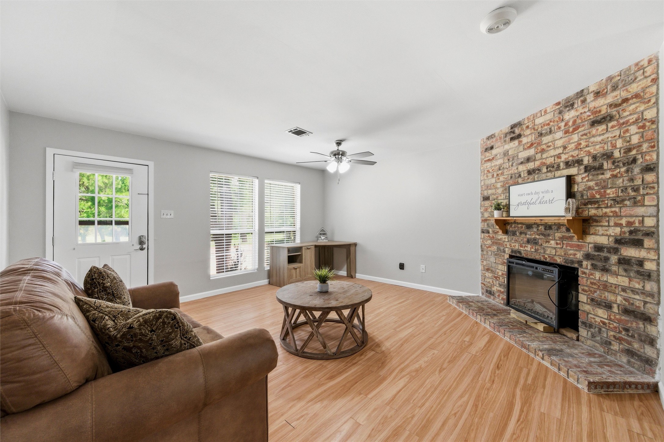 107 Churchill Lane Euless TX 76039