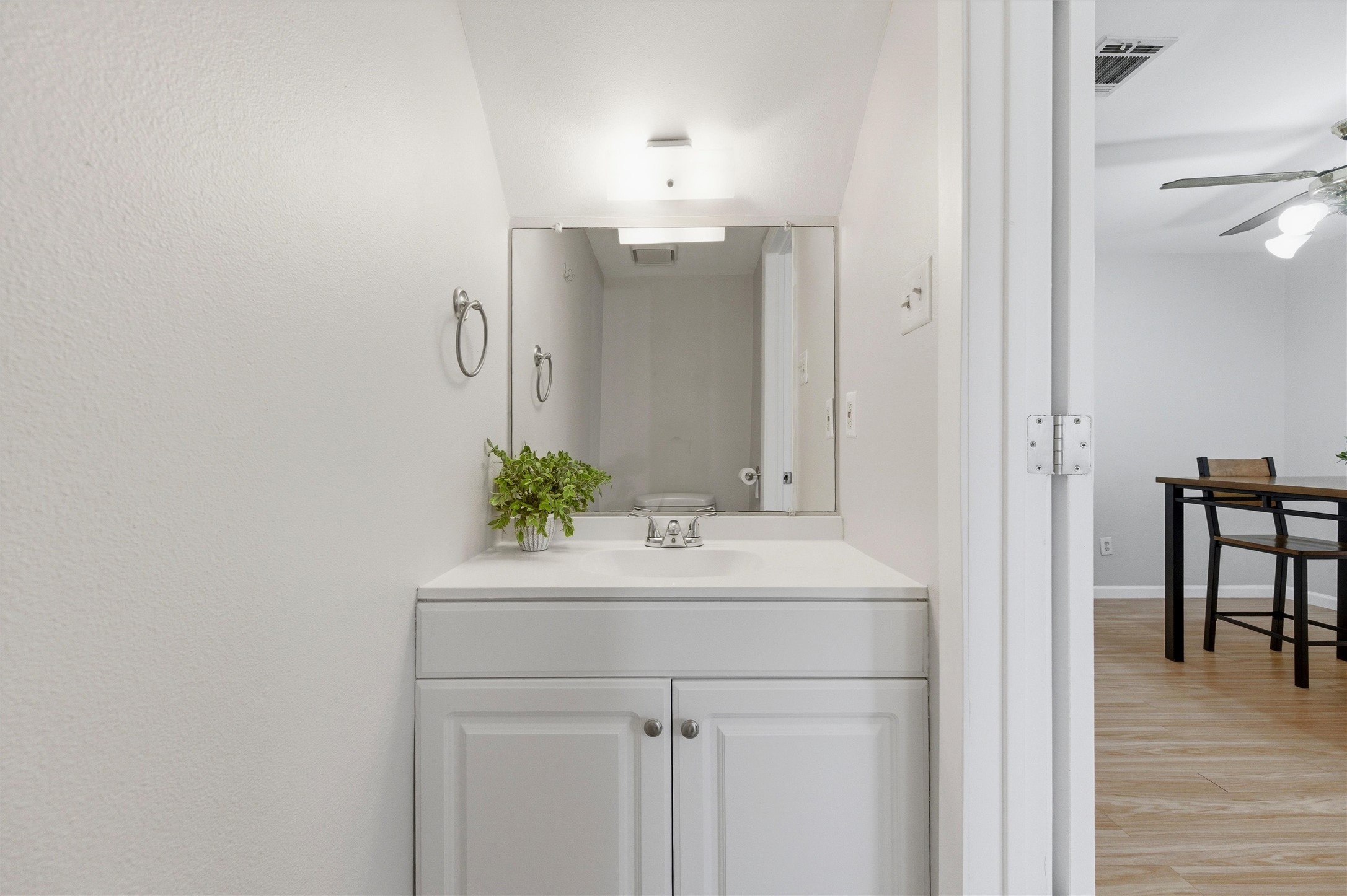 107 Churchill Lane Euless TX 76039