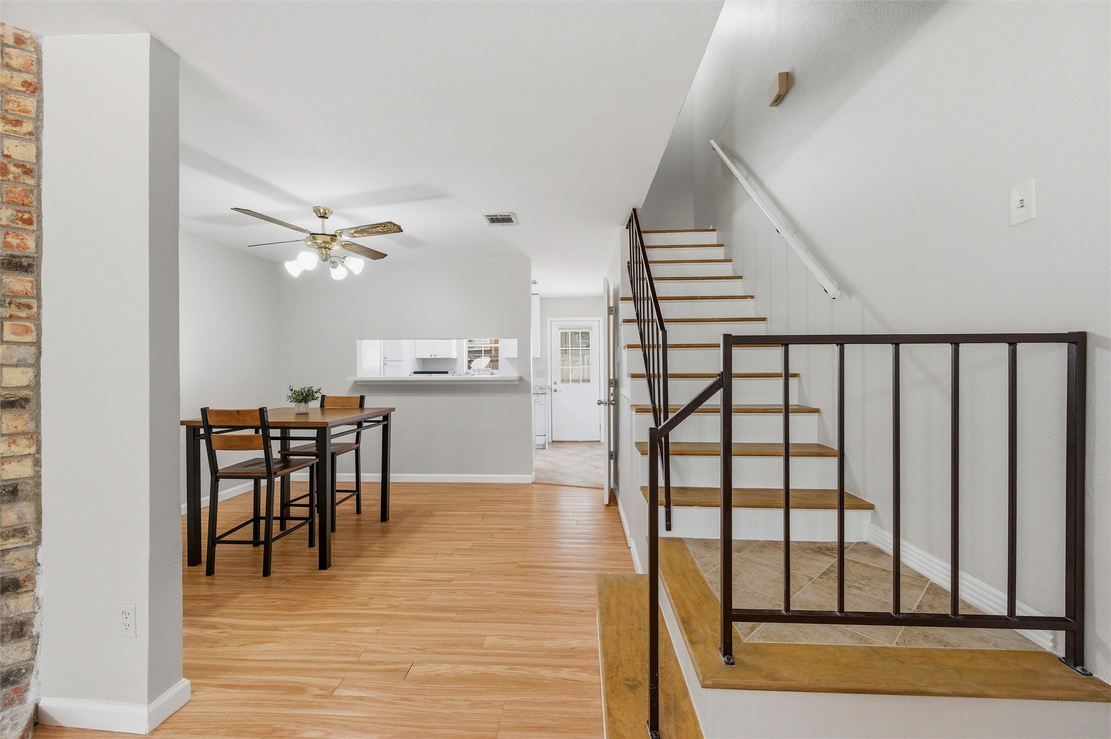 107 Churchill Lane Euless TX 76039