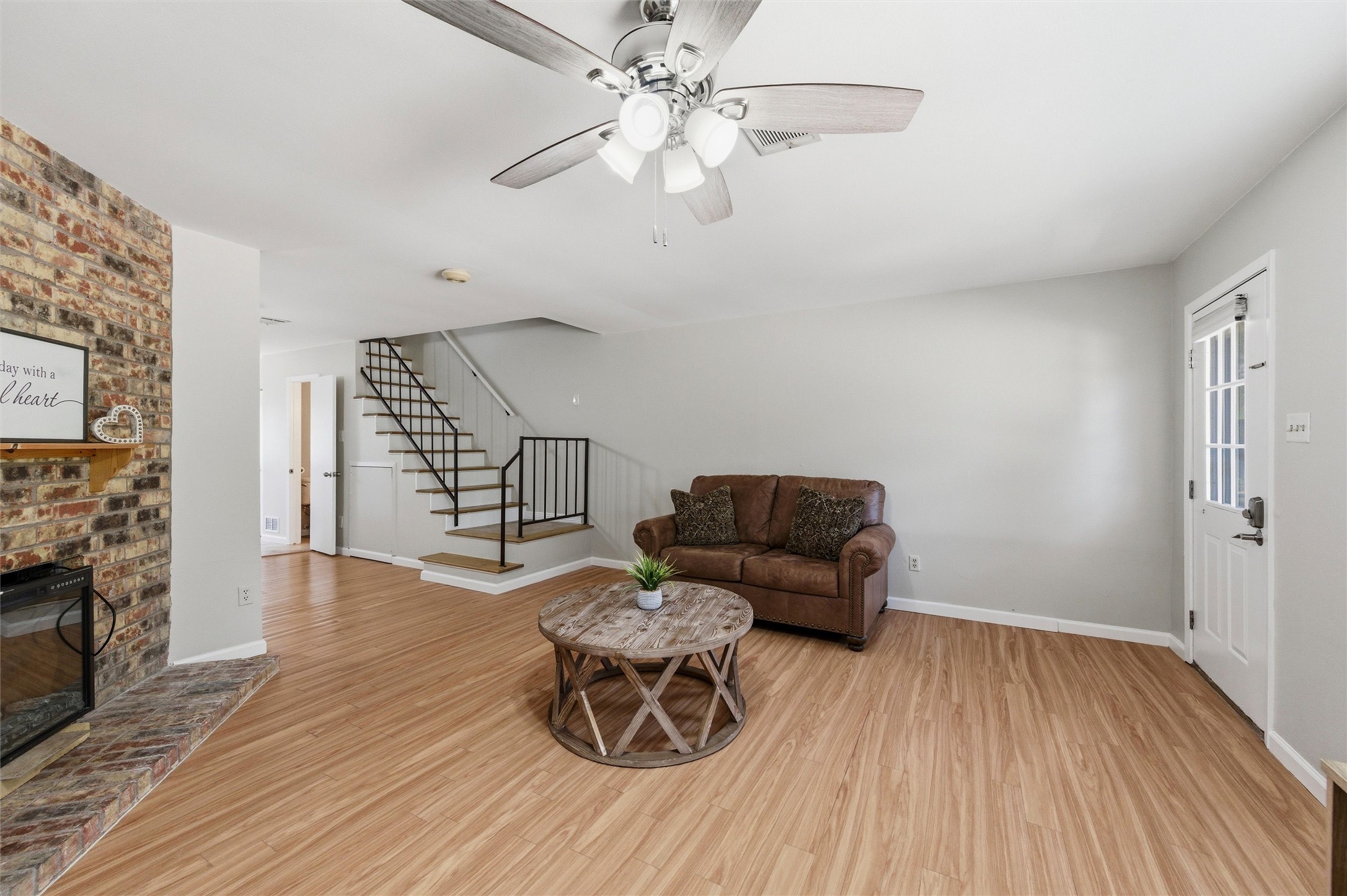 107 Churchill Lane Euless TX 76039