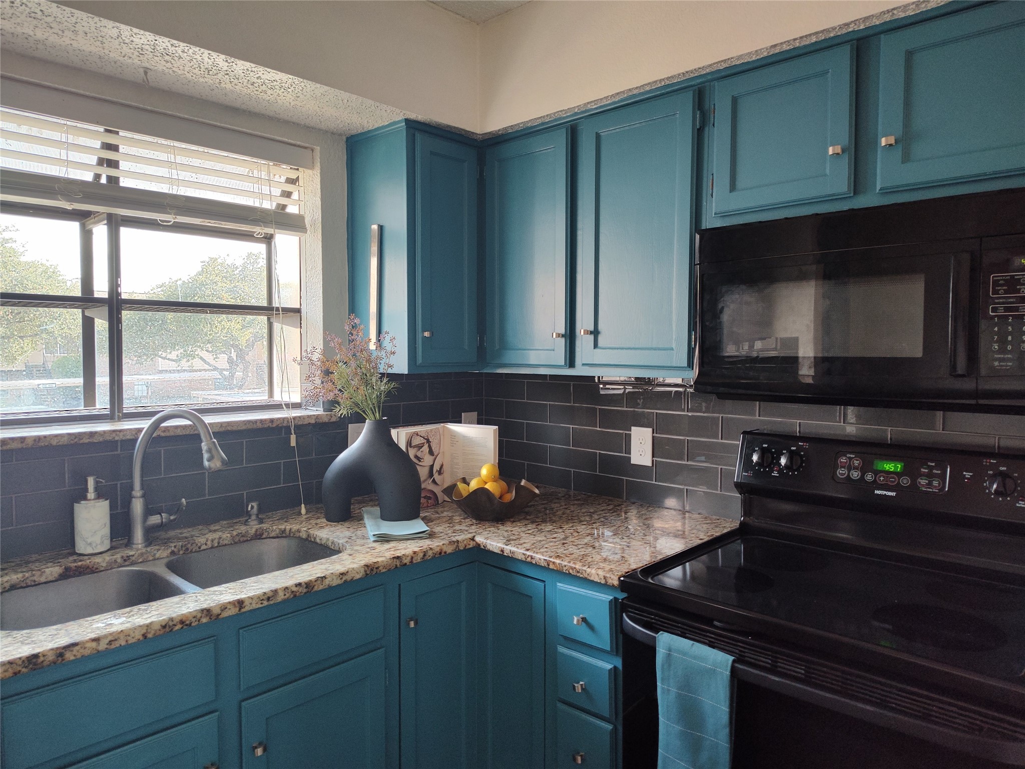 4748 Old Bent Tree Lane Dallas TX 75287