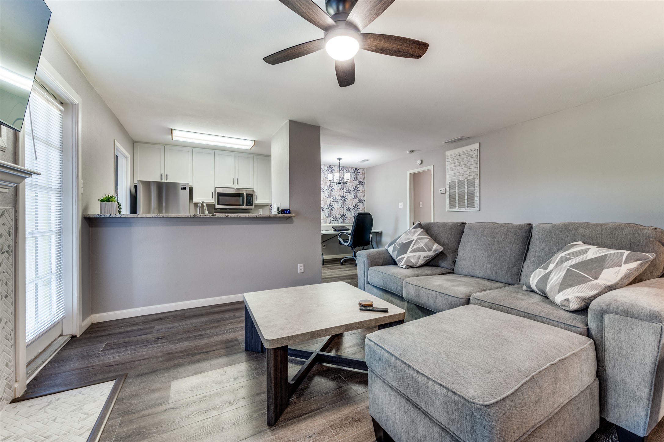 5981 Arapaho Road Dallas TX 75248