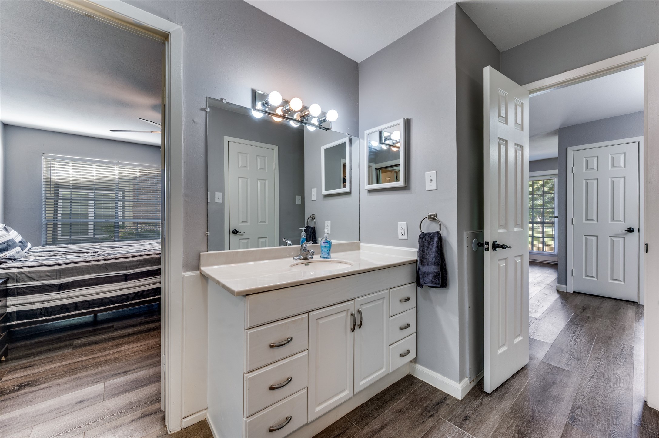 5981 Arapaho Road Dallas TX 75248