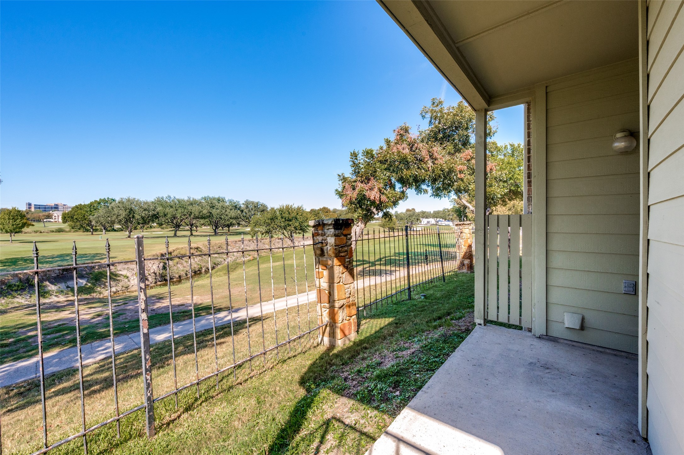 5981 Arapaho Road Dallas TX 75248
