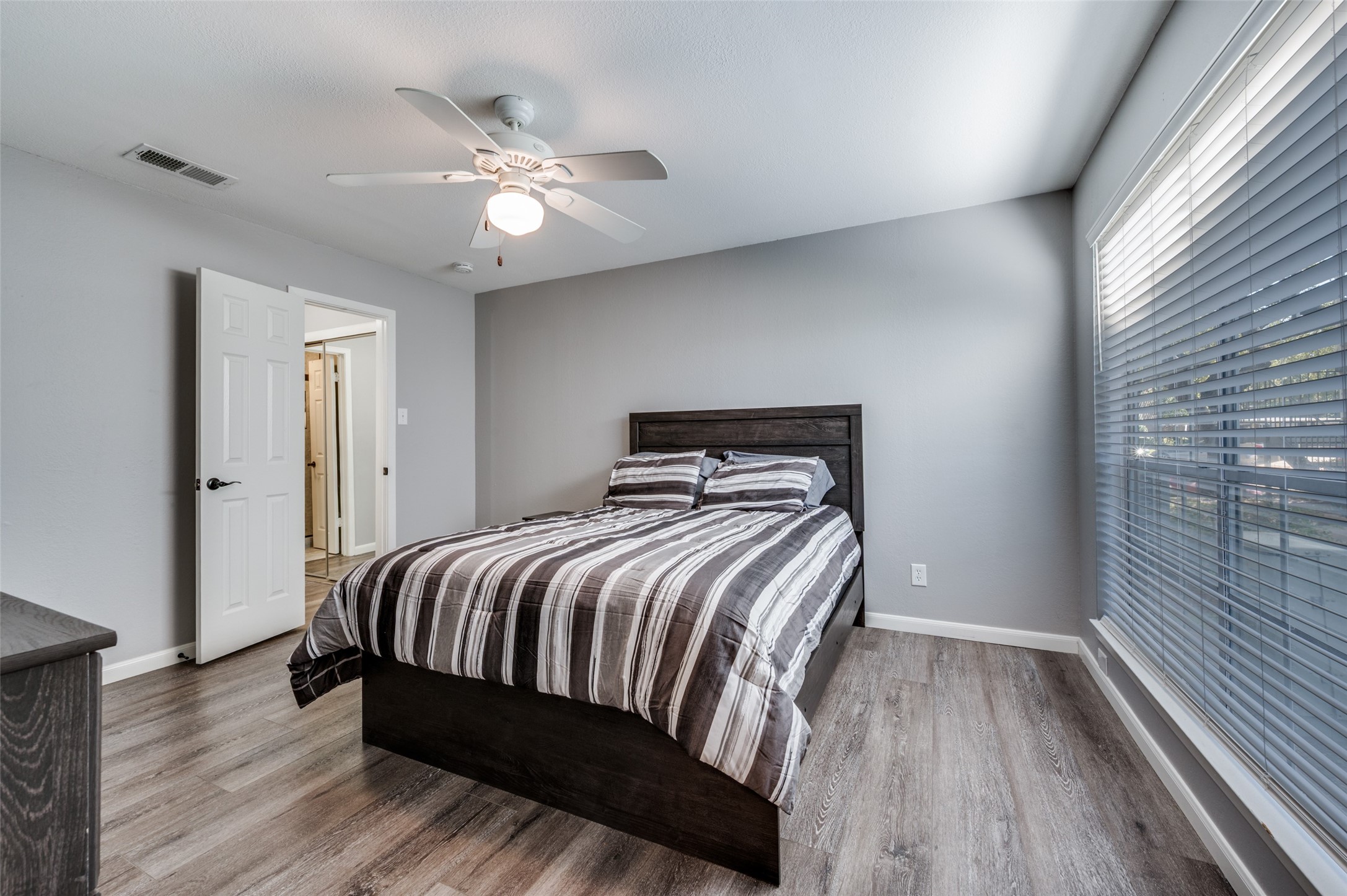 5981 Arapaho Road Dallas TX 75248