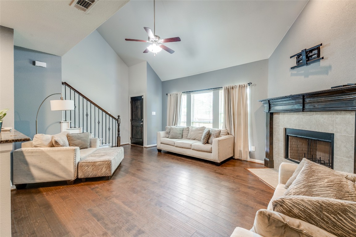 2237 Highland Villa Lane Arlington TX 76012
