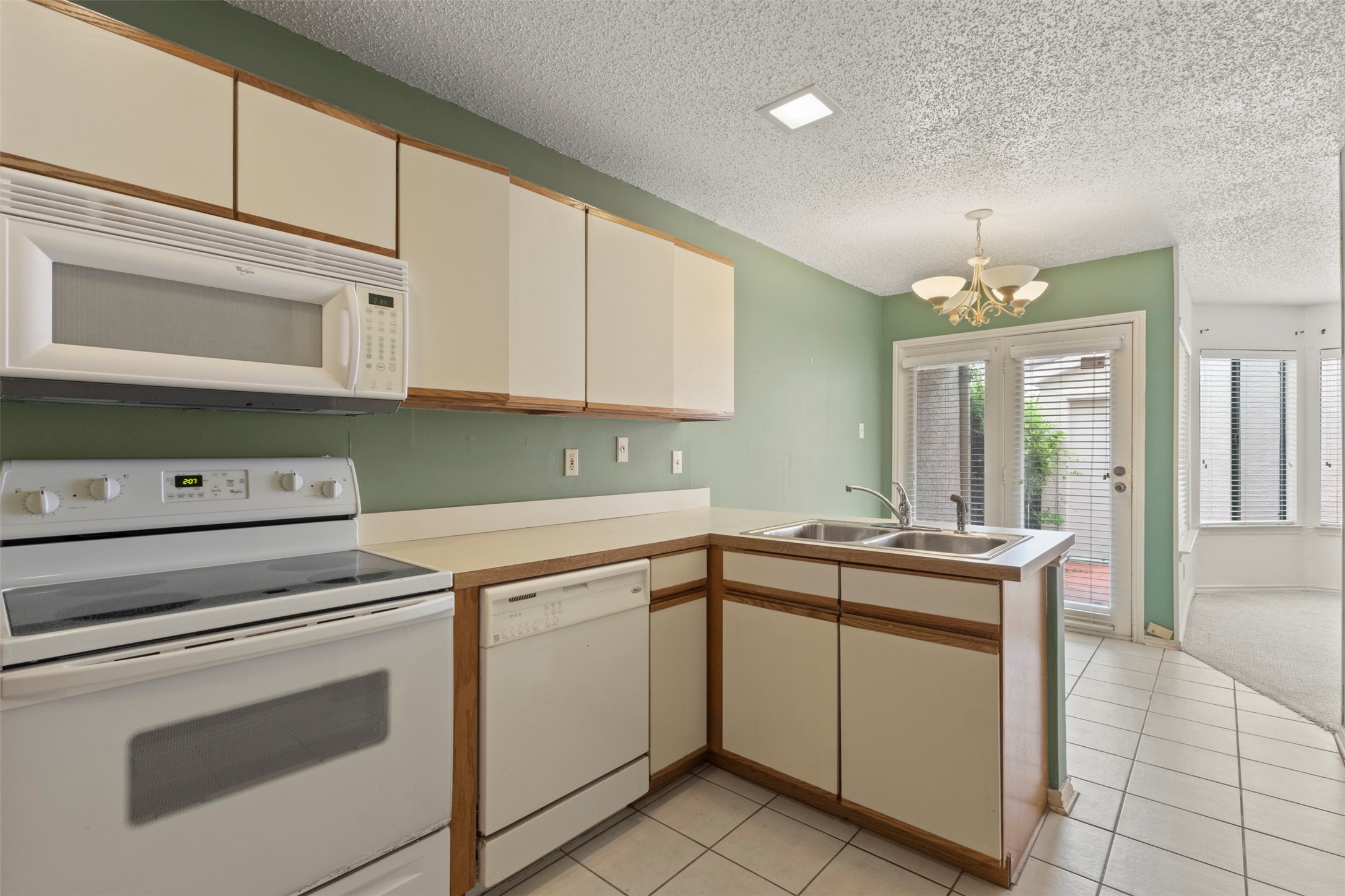 563 Ranch Trail Irving TX 75063