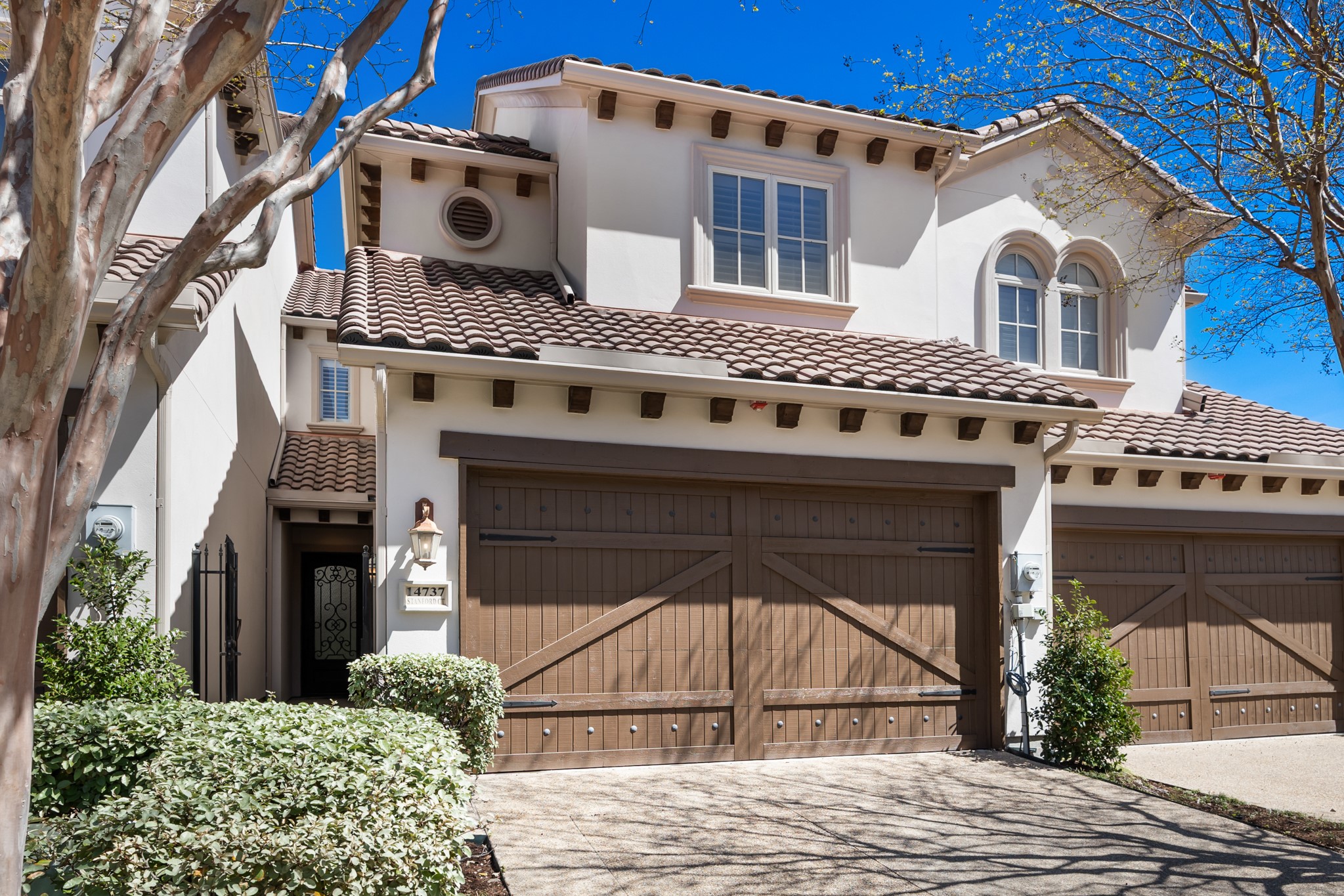 14737 Stanford Court Addison TX 75254