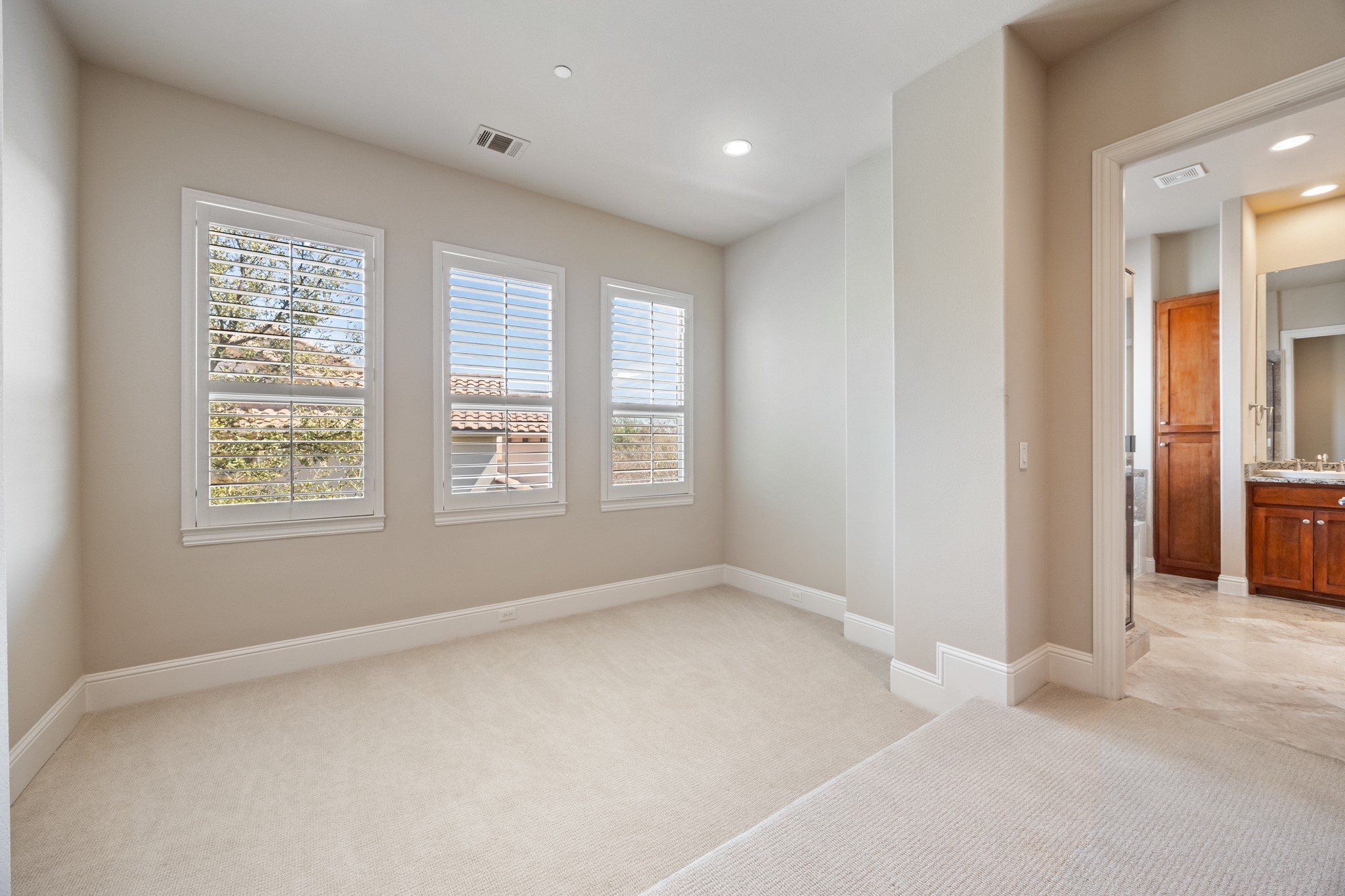 14737 Stanford Court Addison TX 75254