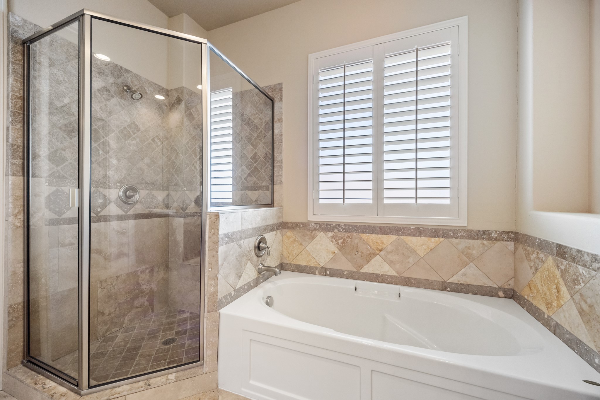14737 Stanford Court Addison TX 75254