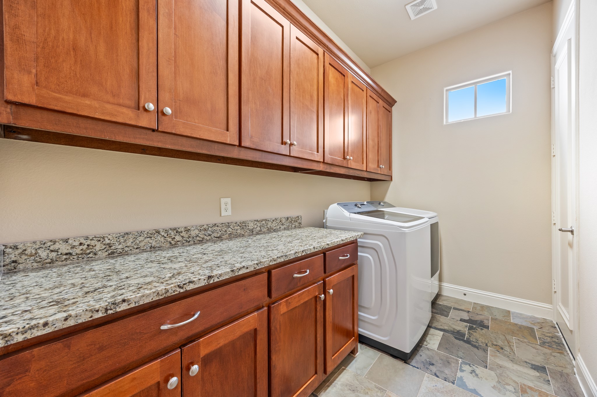 14737 Stanford Court Addison TX 75254