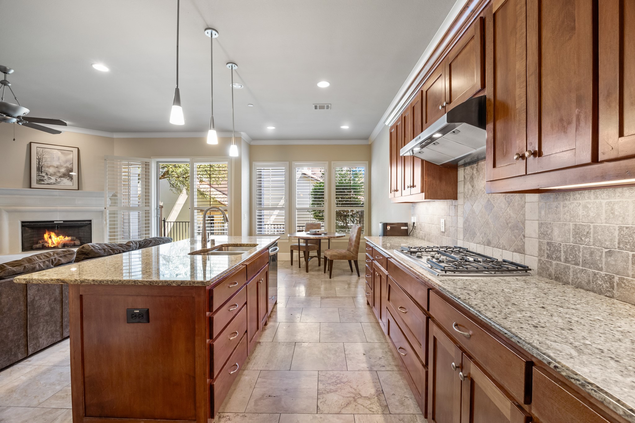 14737 Stanford Court Addison TX 75254