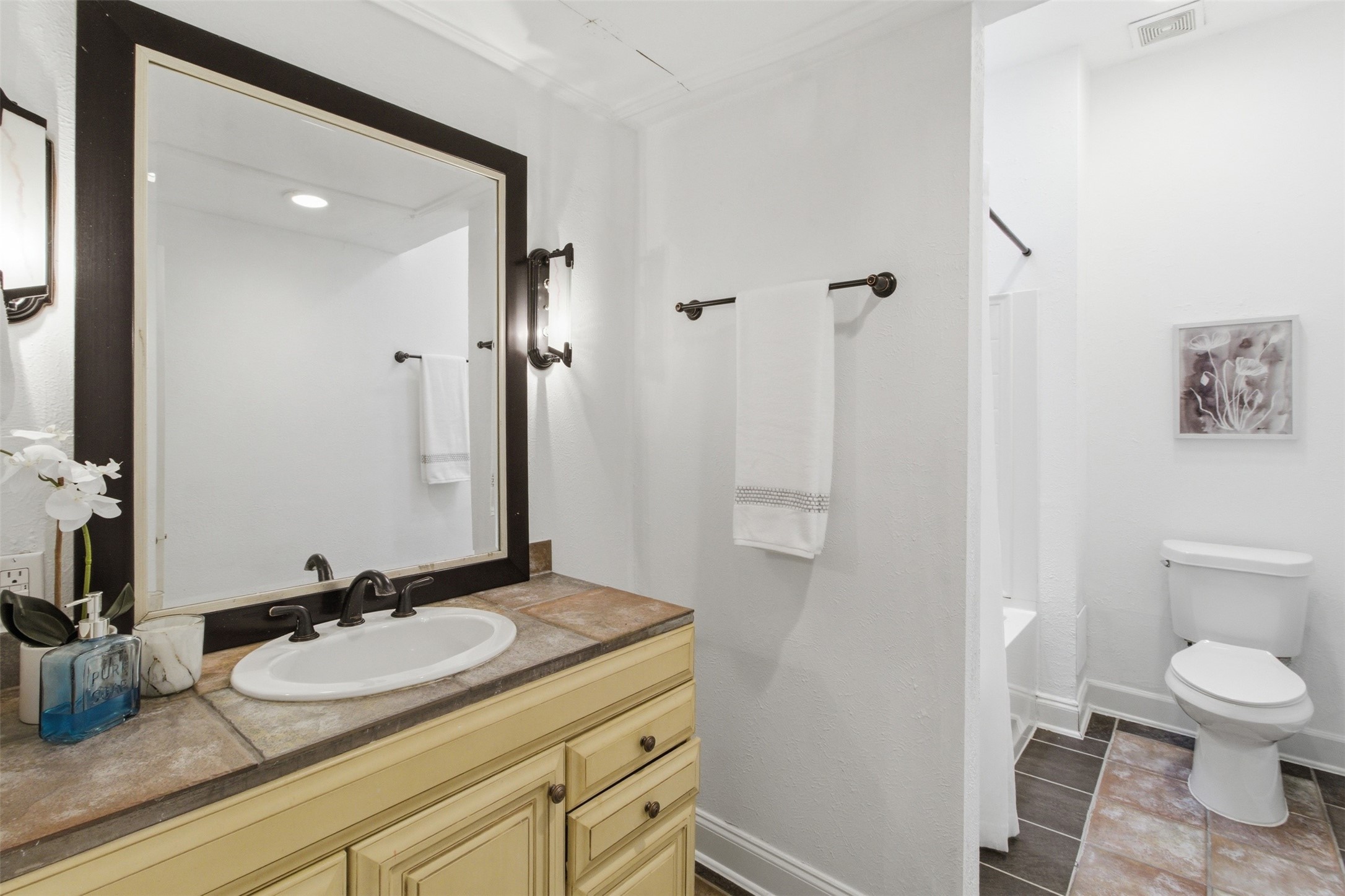 3319 Reagan Street Dallas TX 75219