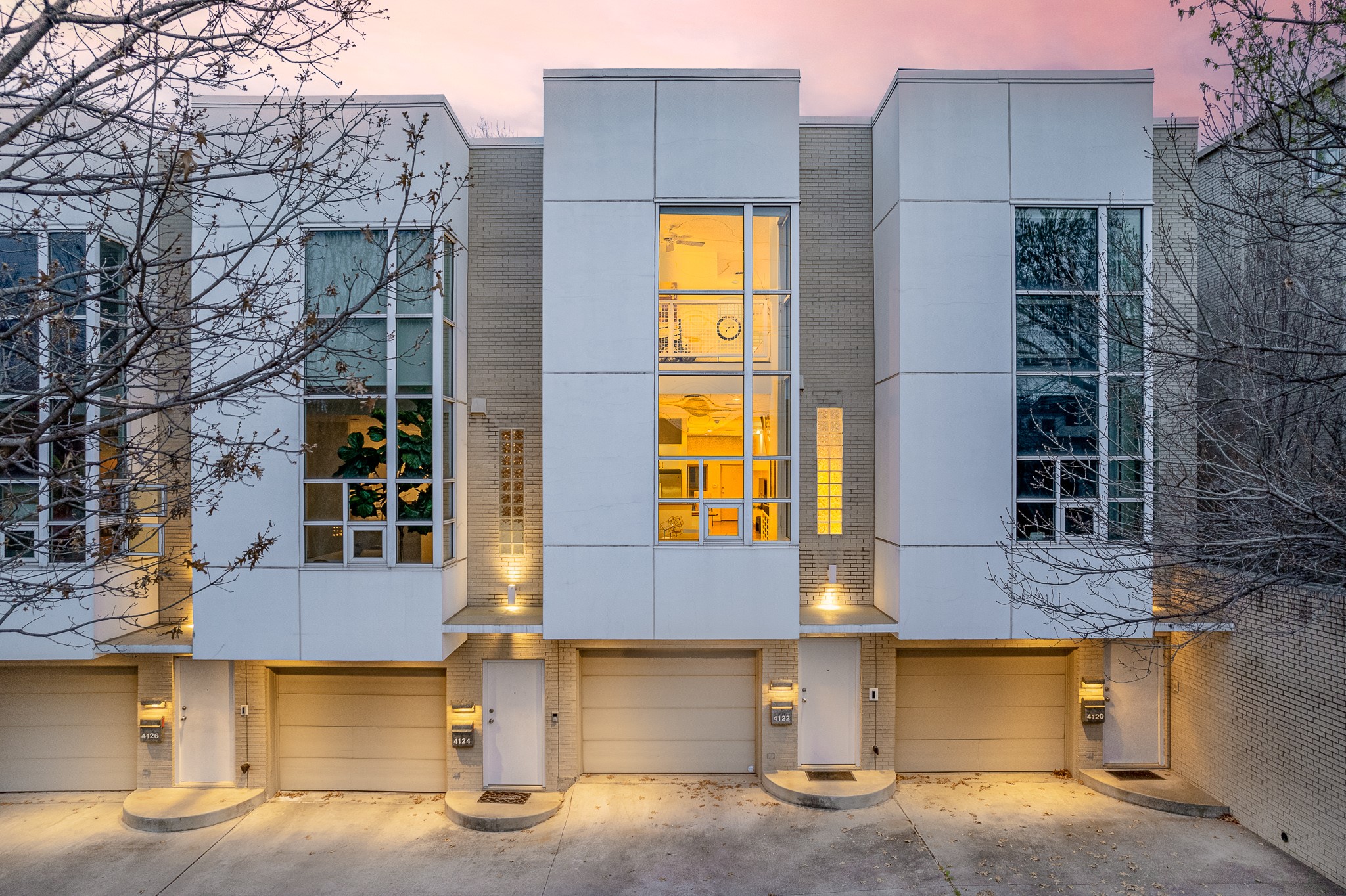 4122 Buena Vista Street Dallas TX 75204