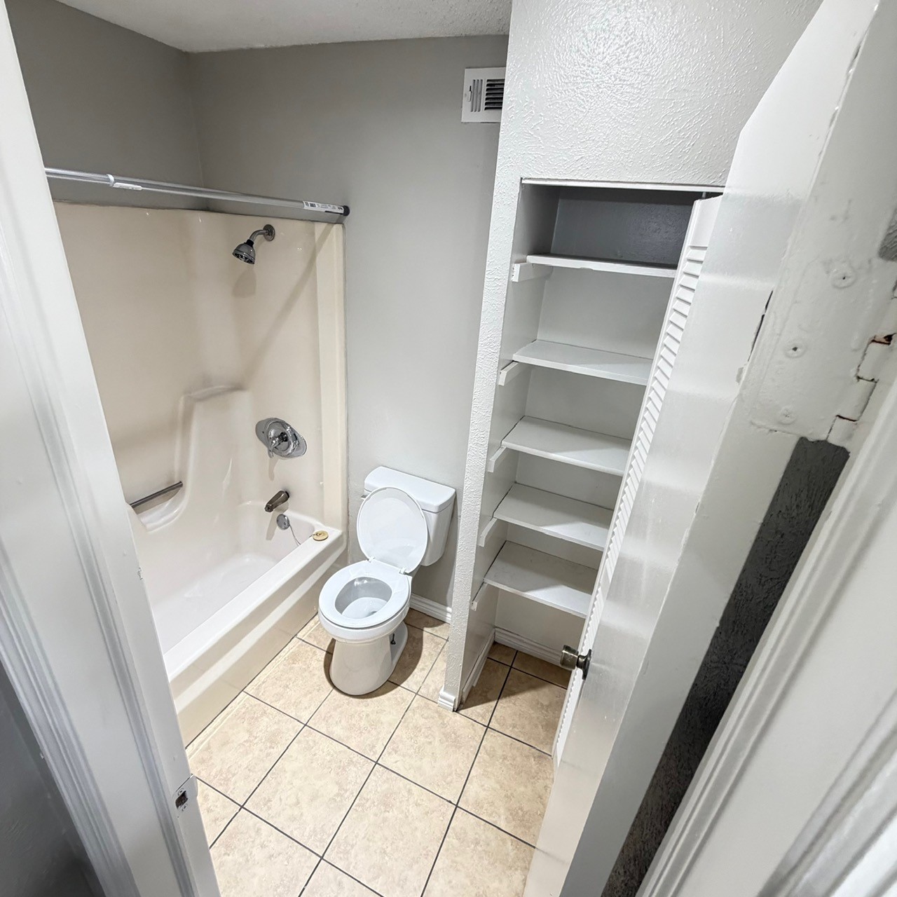 818 Saint Andrews Court Garland TX 75043